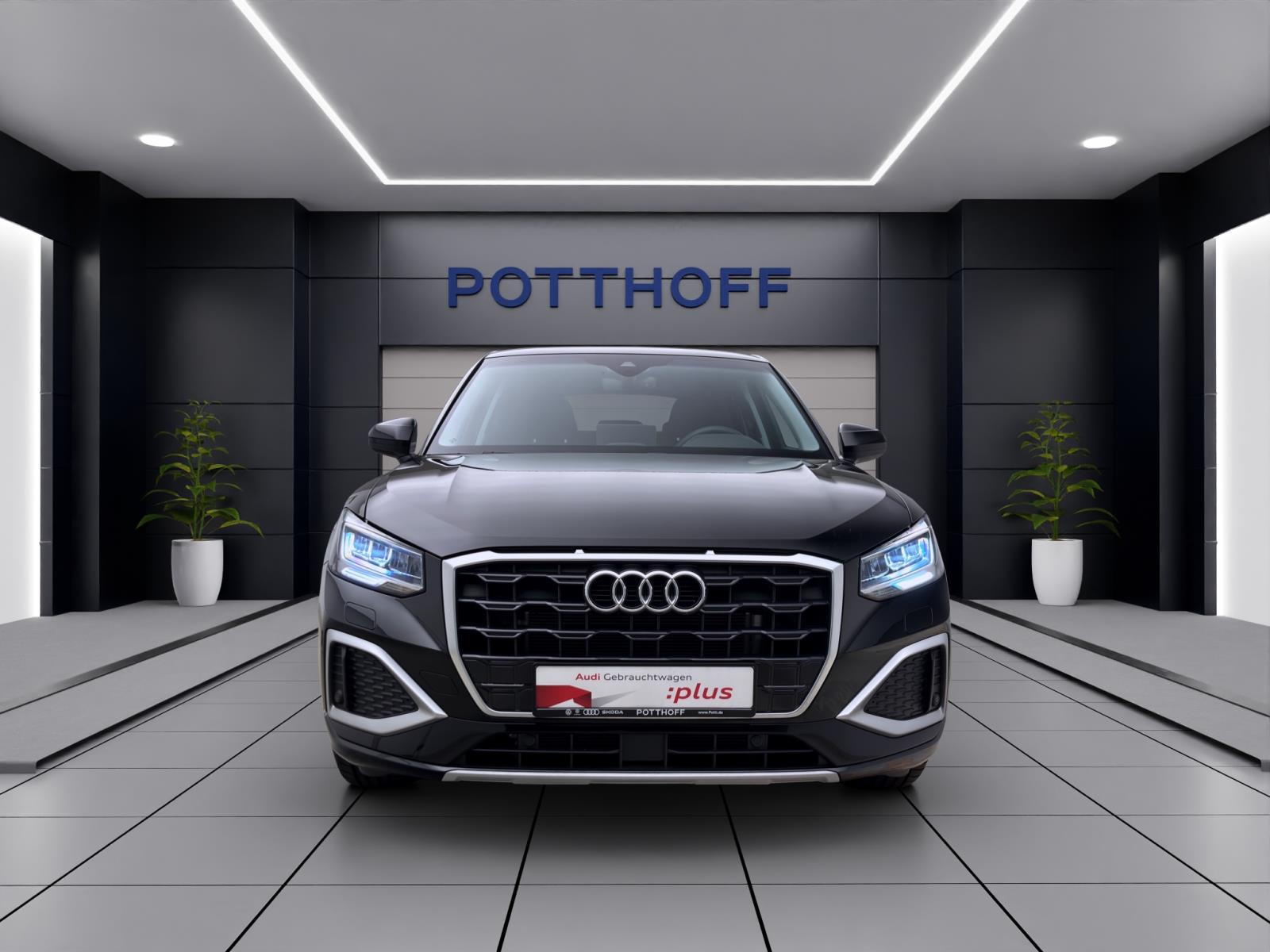 Audi Q2 30 TFSI ADVANCED PDC LED AHK LM17