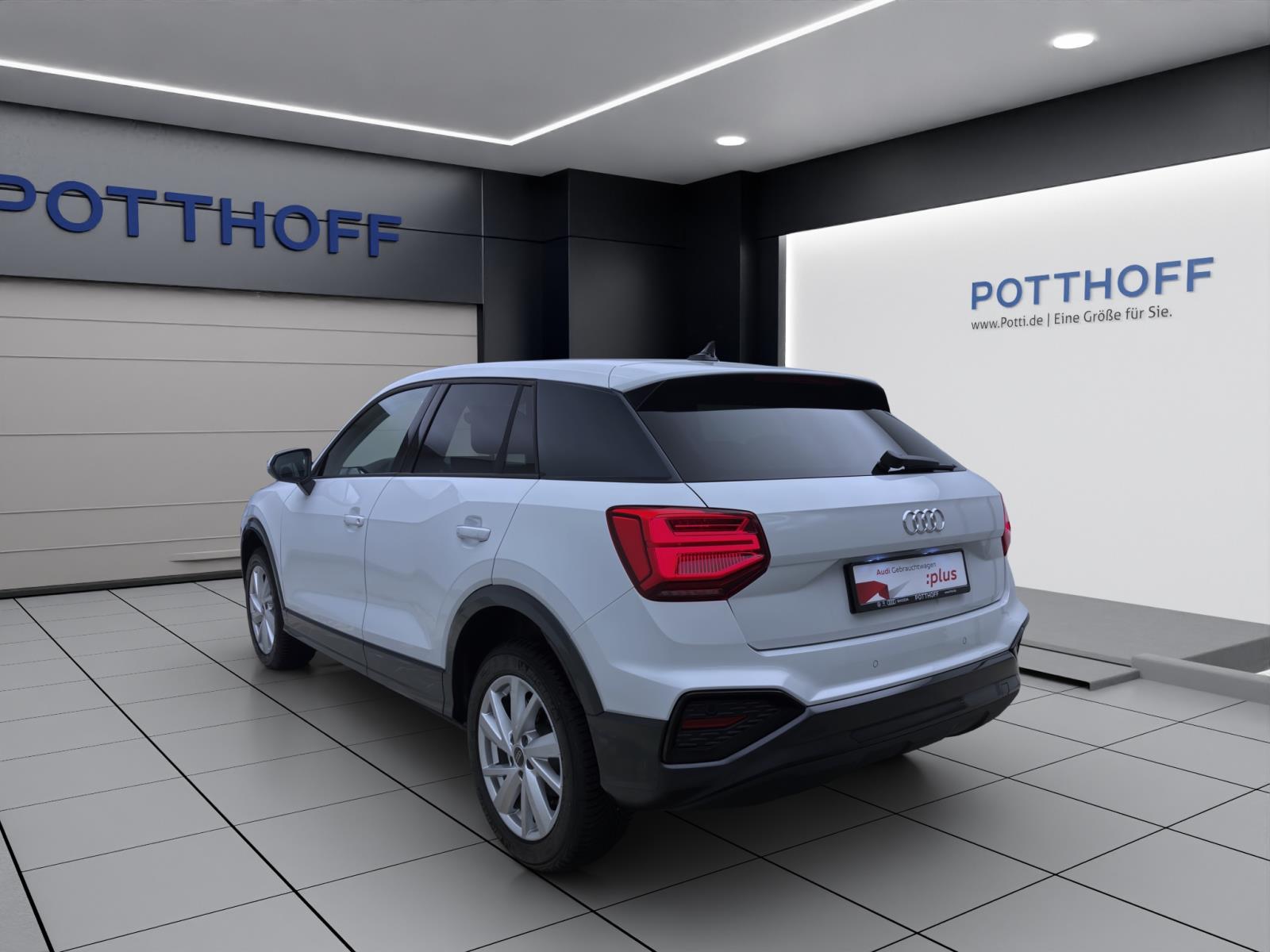 Audi Q2 30 TDI ADVANCED PDC MATRIX LM18 AHK