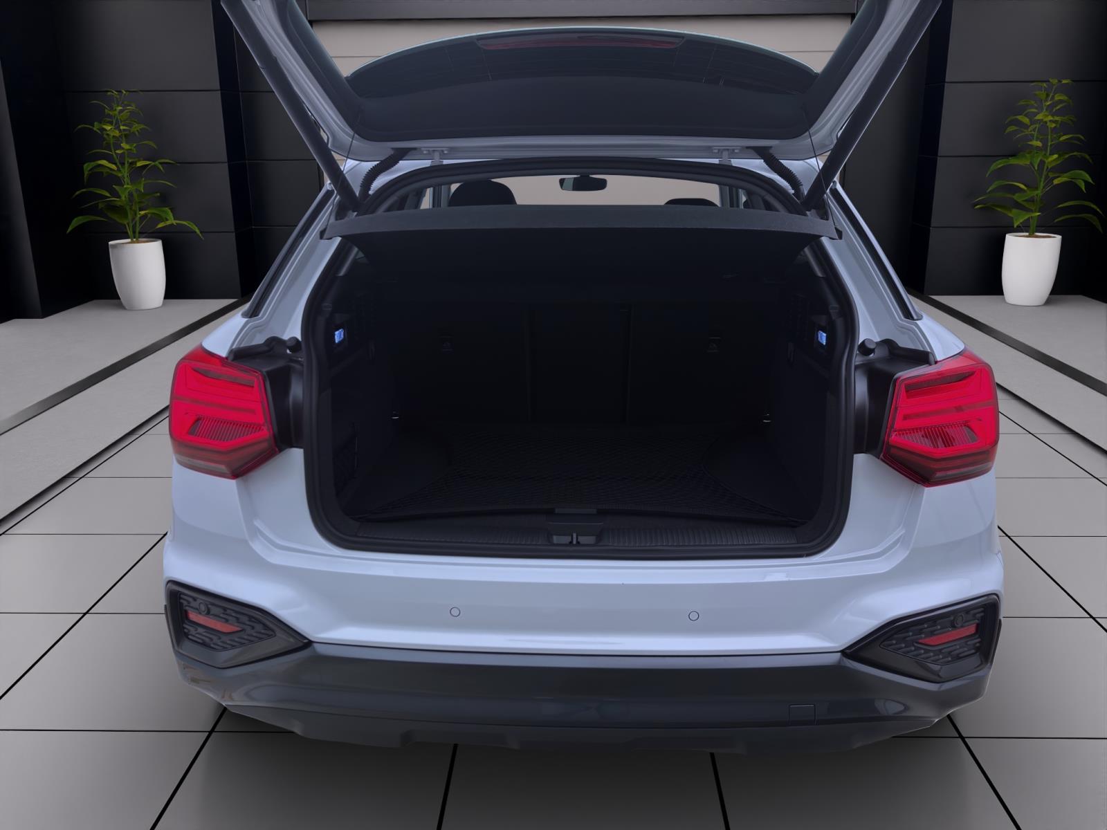 Audi Q2 30 TDI ADVANCED PDC MATRIX LM18 AHK