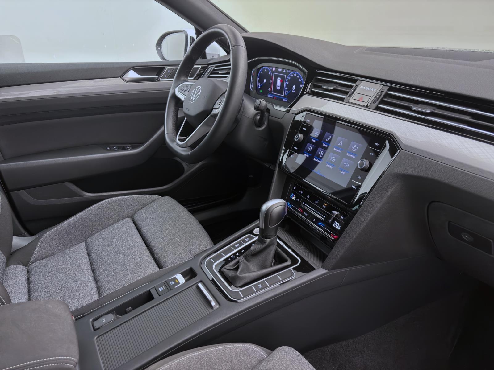 Volkswagen Passat Variant 2.0 TDI DSG BUSINESS STDHZG AHK KAMERA PDC
