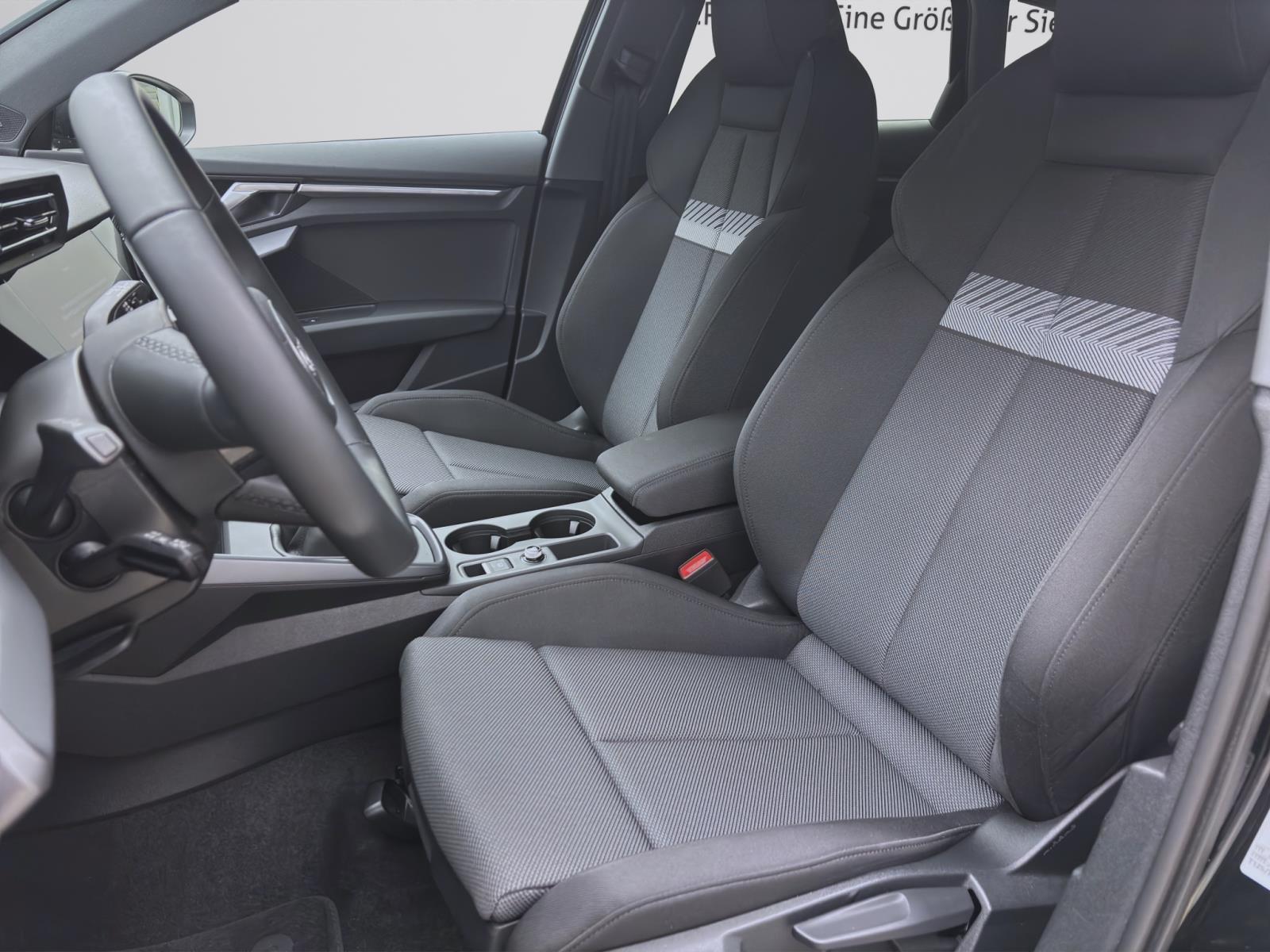 Audi A3 Sportback 30 TFSI BUSINESS NAVI SONOS HuD LM17