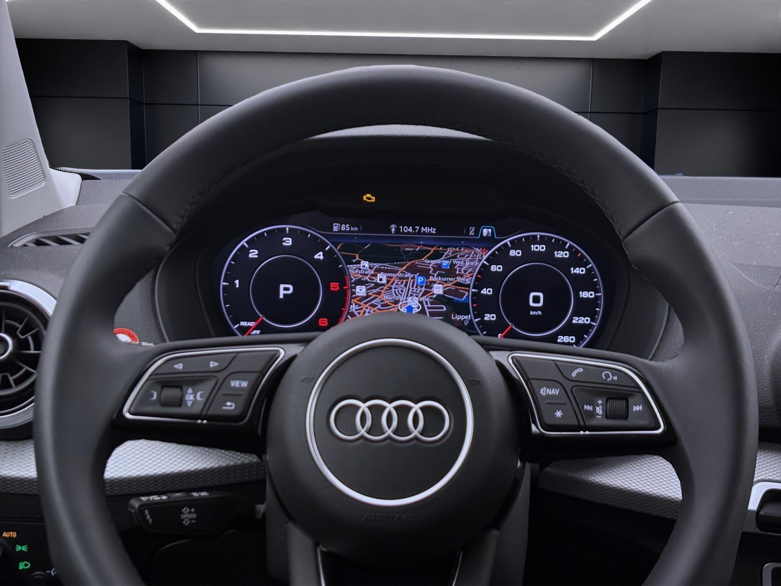 Audi Q2 30 TDI S LINE PDC NAVI AHK SITZHZG LM18