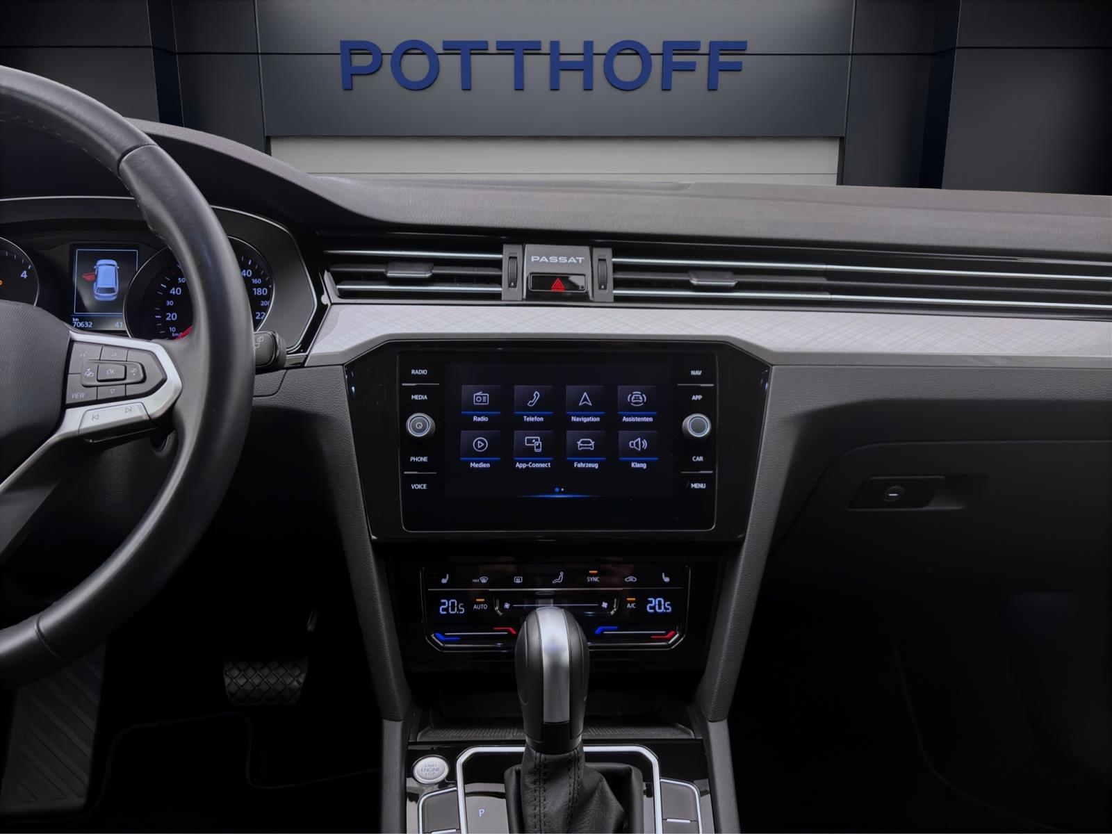 Volkswagen Passat Variant 2.0 TDI DSG BUSINESS NAVI KAMERA PDC