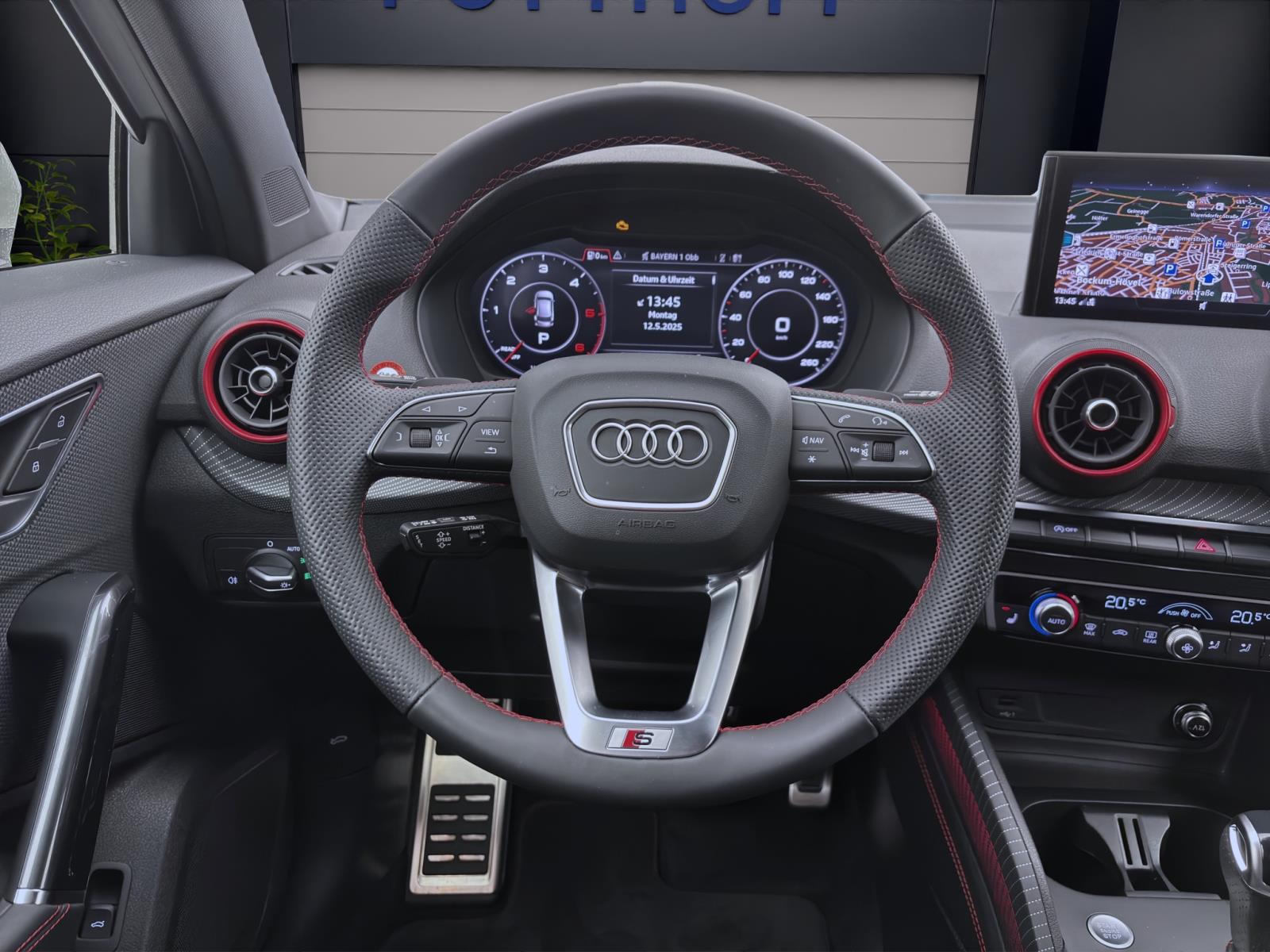 Audi Q2 30 TDI S LINE PDC LED LEDER NAVI AHK LM17