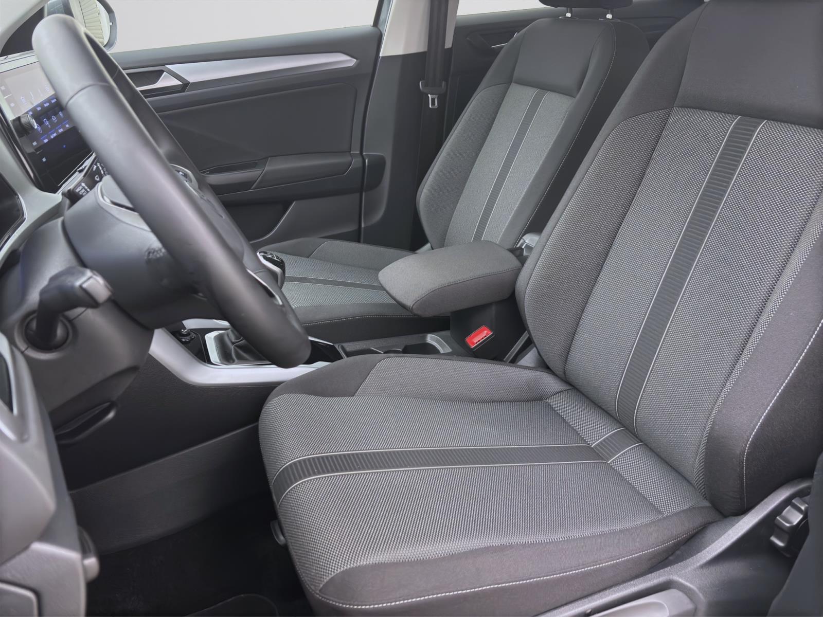 Volkswagen T-Roc 1.0 TSI LIFE NAVI D.COCKPIT PDC SITZHZG