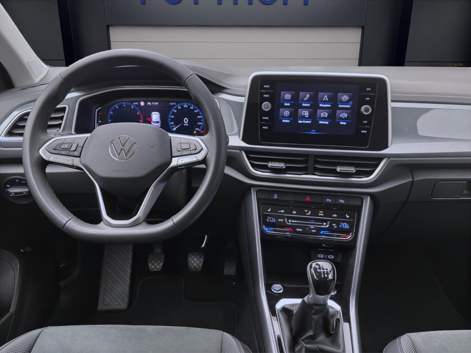 Volkswagen T-Roc 1.0 TSI STYLE NAVI KLIMA PDC SITZHZG