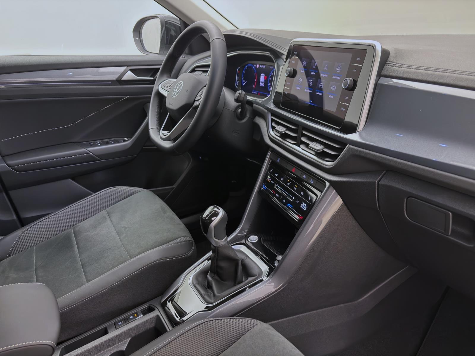 Volkswagen T-Roc 1.0 TSI STYLE NAVI KLIMA PDC SITZHZG