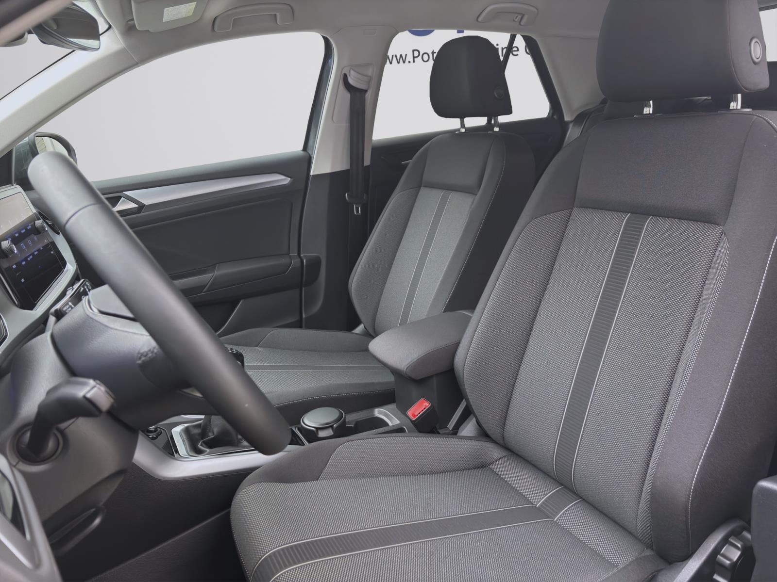 Volkswagen T-Roc 1.0 TSI LIFE NAVI PDC LED LM16