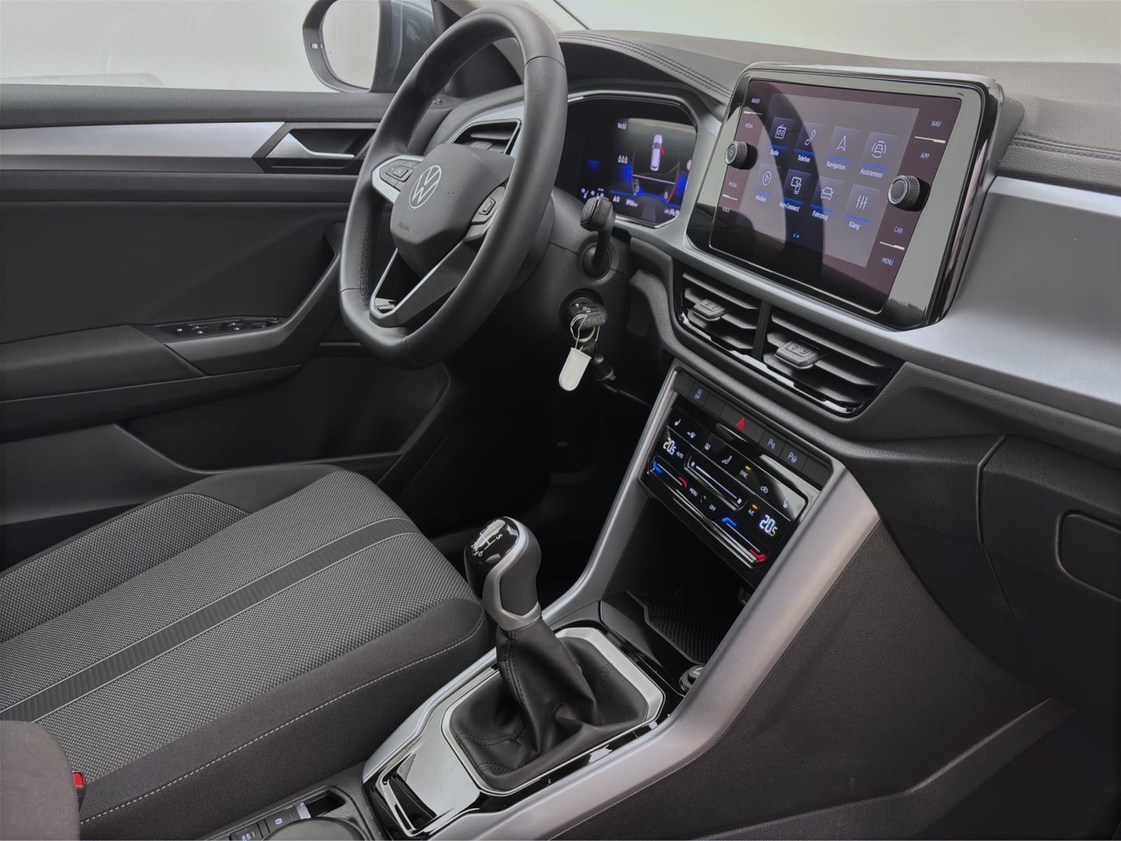 Volkswagen T-Roc 1.0 TSI LIFE NAVI PDC LED LM16
