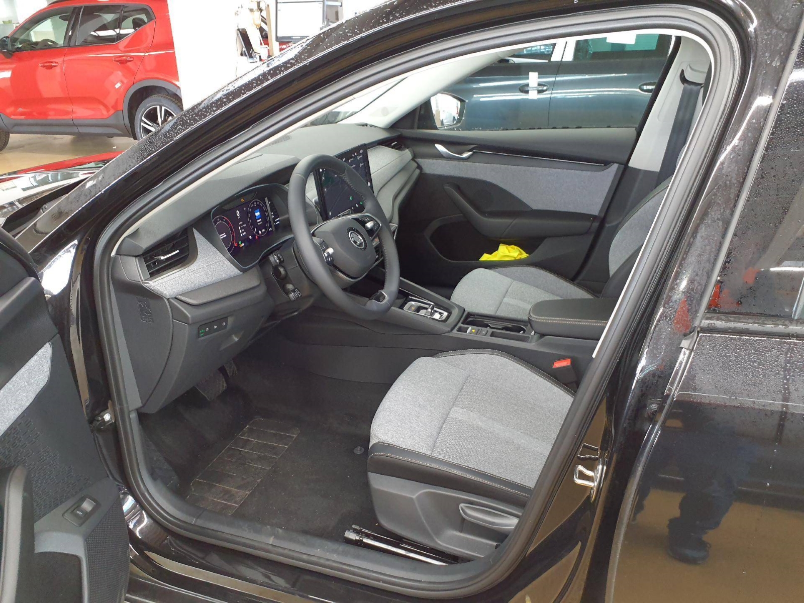Skoda Octavia Combi 2.0 TDI DSG SELECTION NAVI PDC ACC