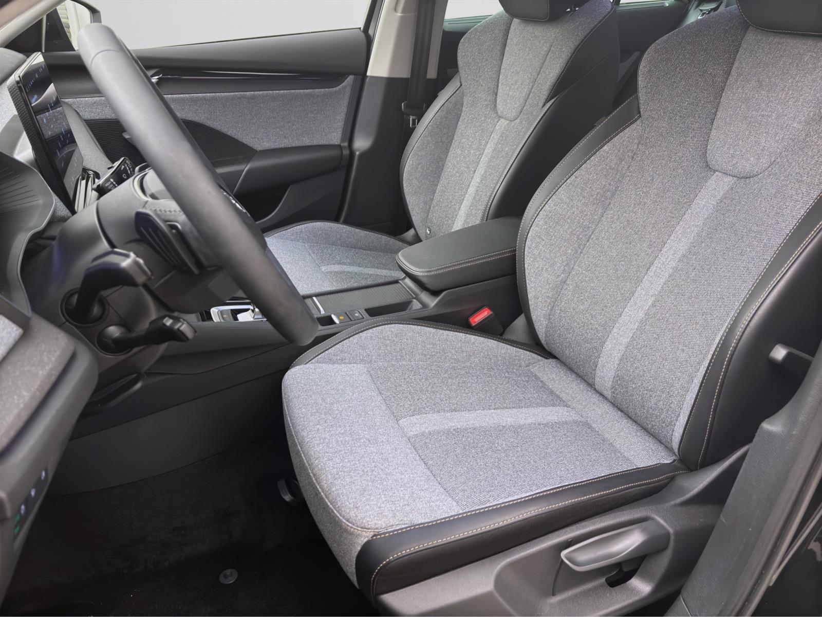 Skoda Octavia Combi 2.0 TDI DSG SELECTION NAVI PDC ACC
