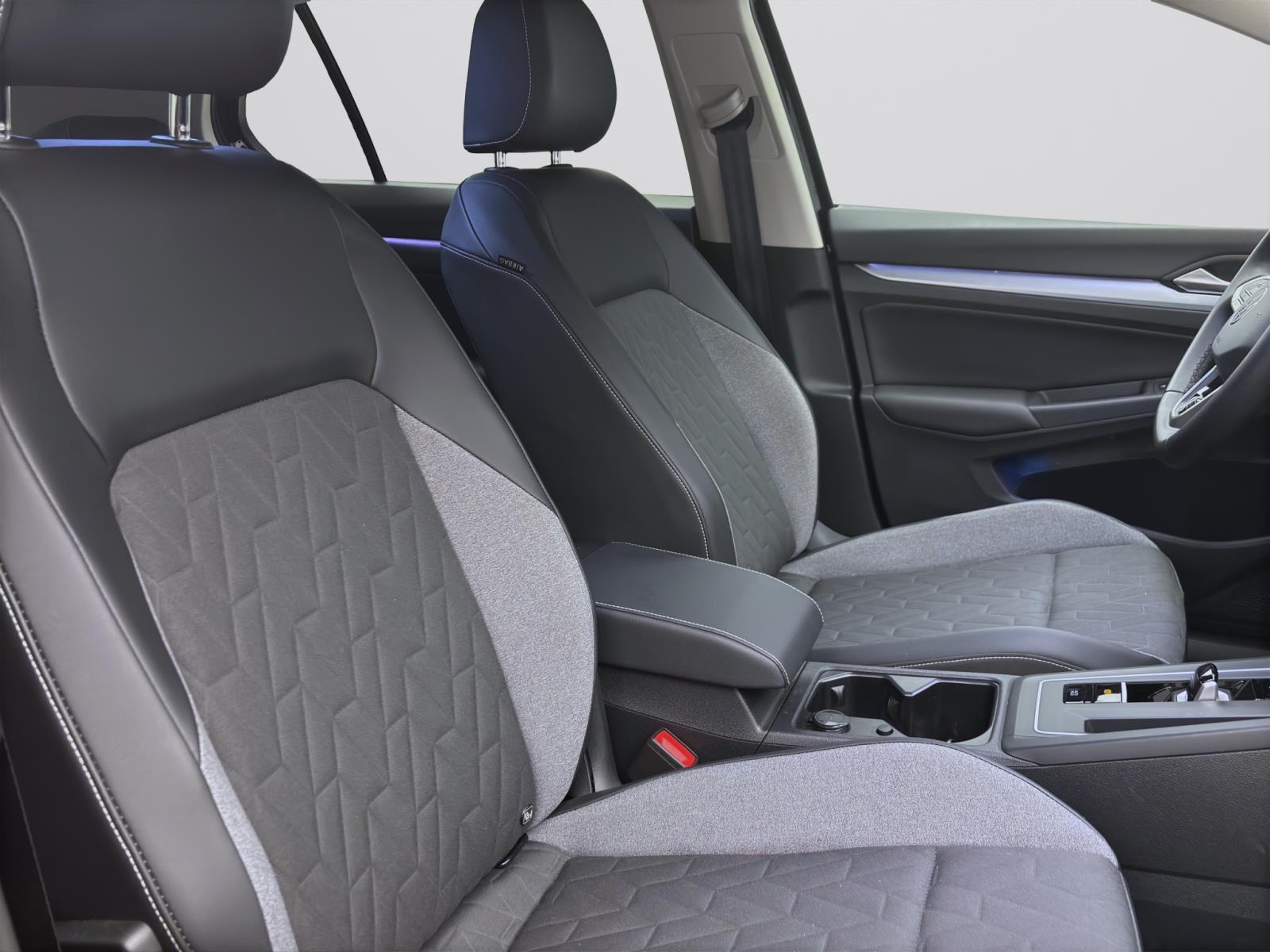 Volkswagen Golf 2.0 TDI DSG GOAL NAVI AHK KAMERA PDC