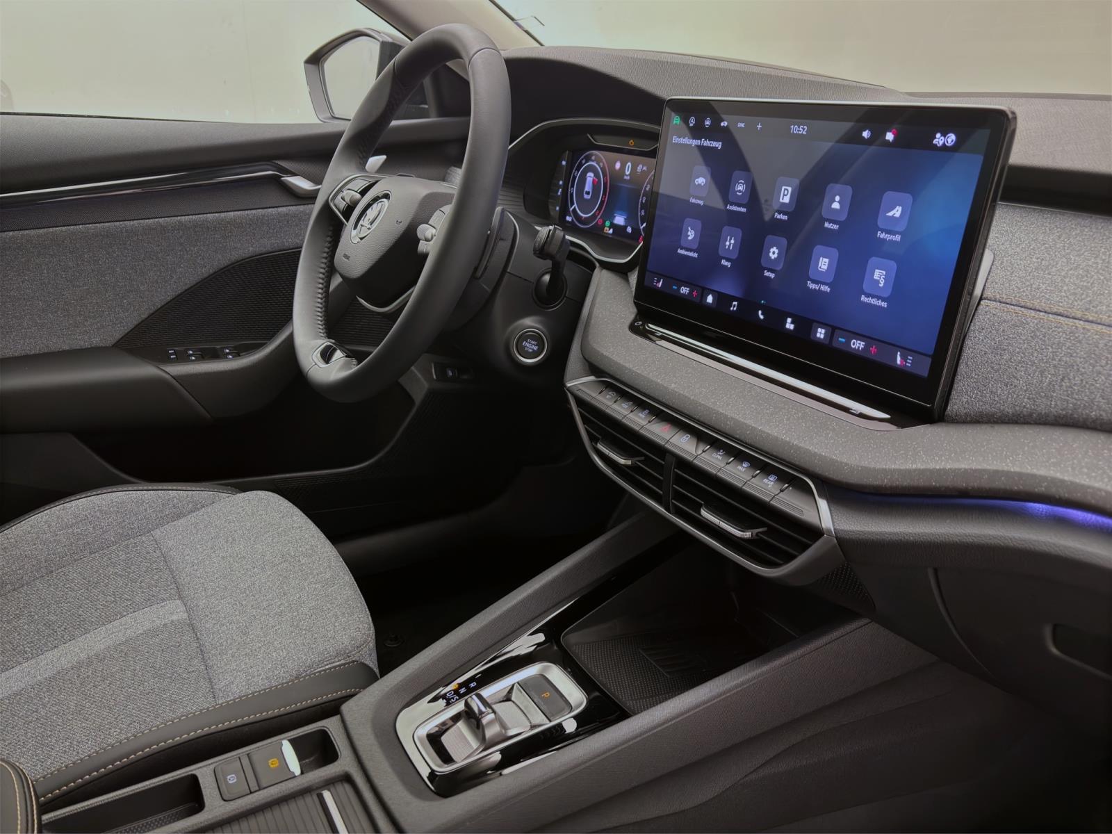 Skoda Octavia Combi 2.0 TDI DSG SELECTION NAVI KLIMA MATRIX ACC