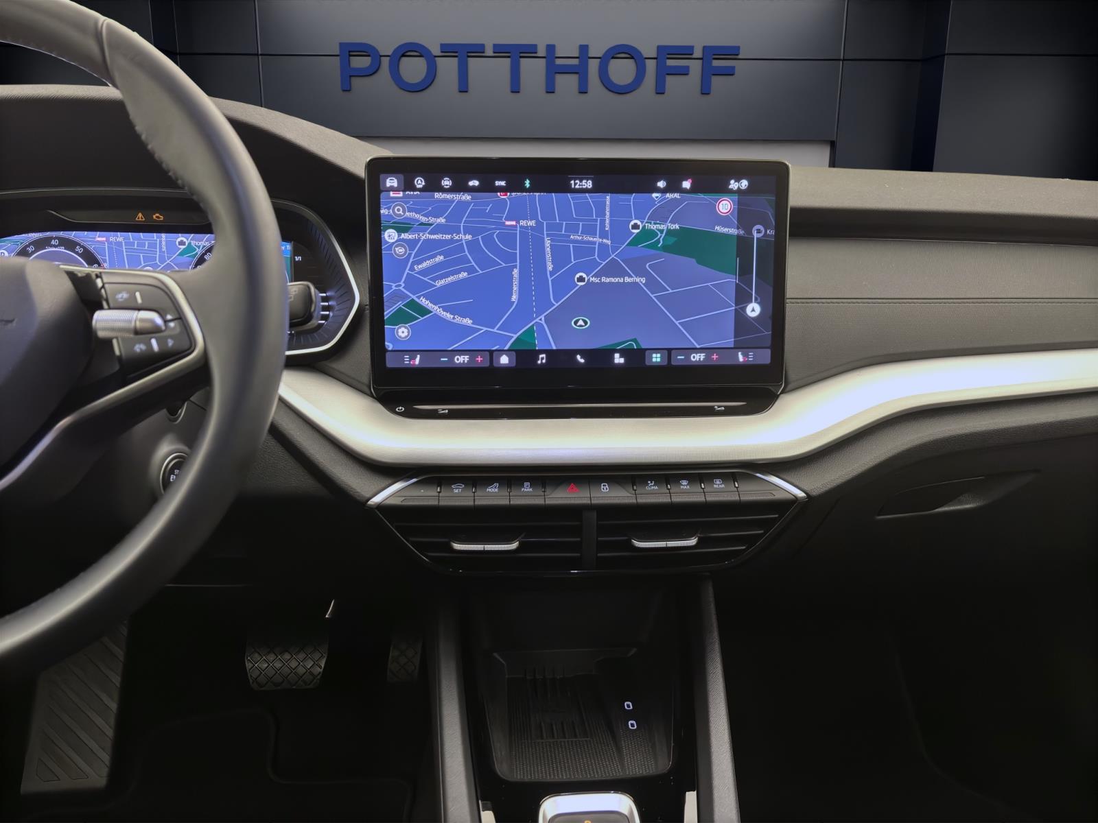 Skoda Octavia Combi 1.5 eTSI DSG SELECTION NAVI KLIMA PDC ACC