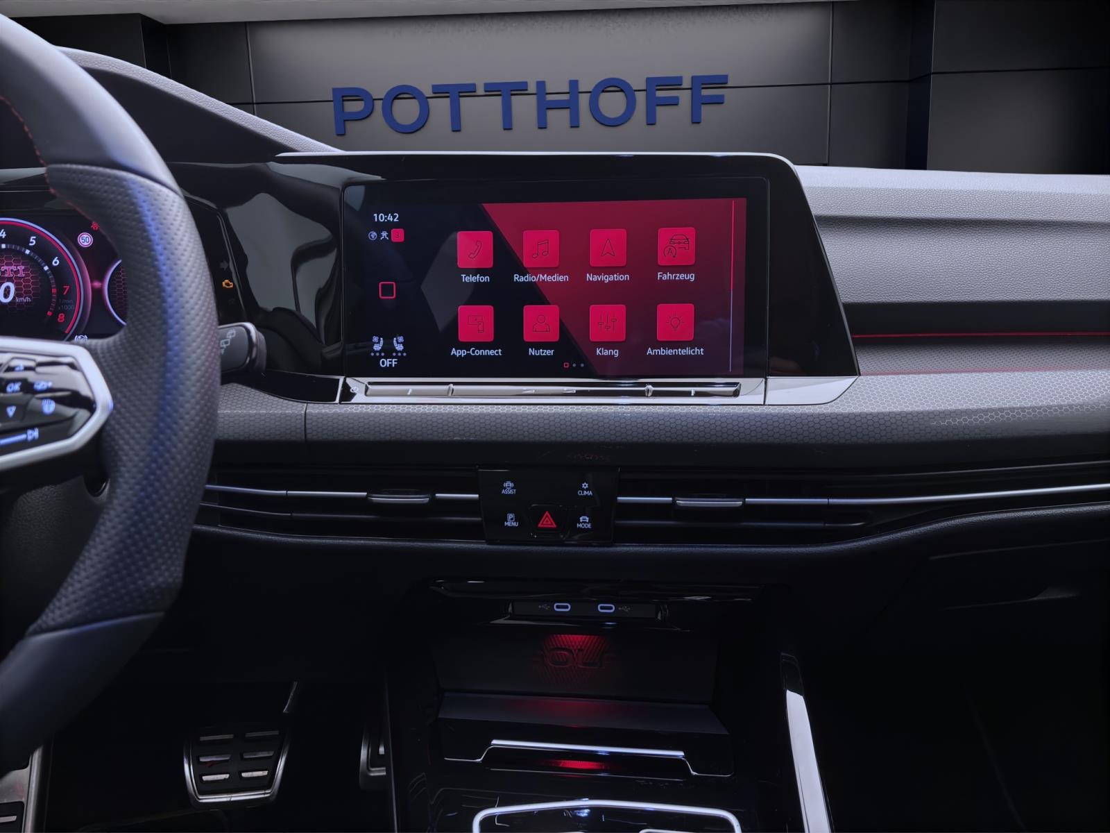 Volkswagen Golf GTI CLUBSPORT HuD LEDER PANO HARMAN