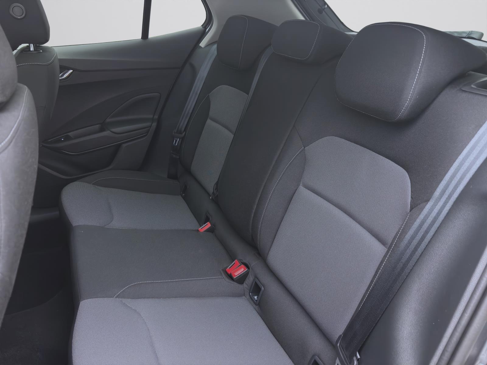 Skoda Fabia 1.0 TSI DSG SELECTION PANO NAVI LED SITZHZG