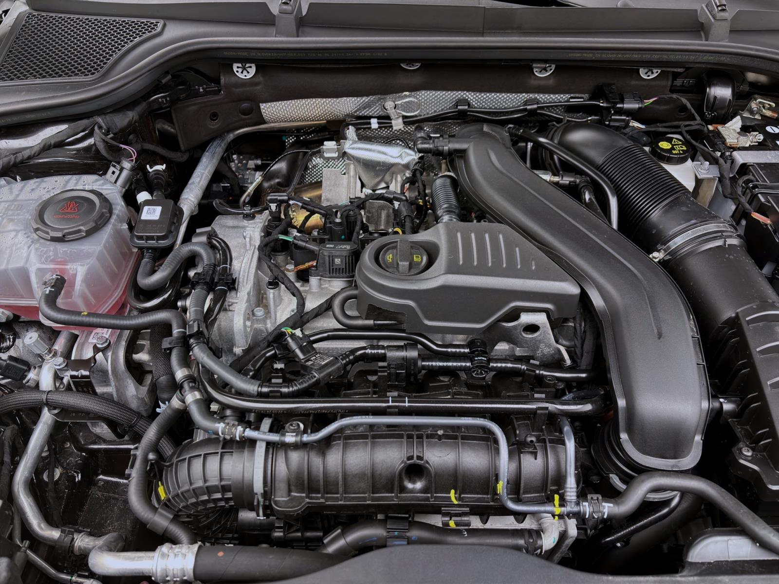 Skoda Octavia Combi 1.5 eTSI DSG SELECTION NAVI KLIMA PDC LED