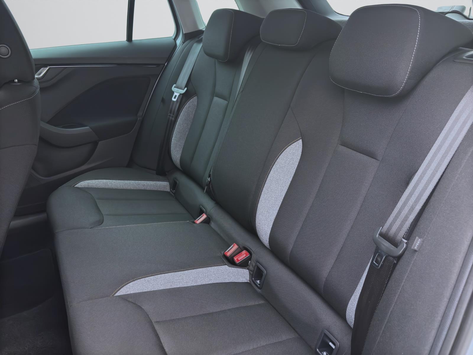 Skoda Kamiq 1.0 TSI DSG SELECTION AHK KAMERA KLIMA NAVI