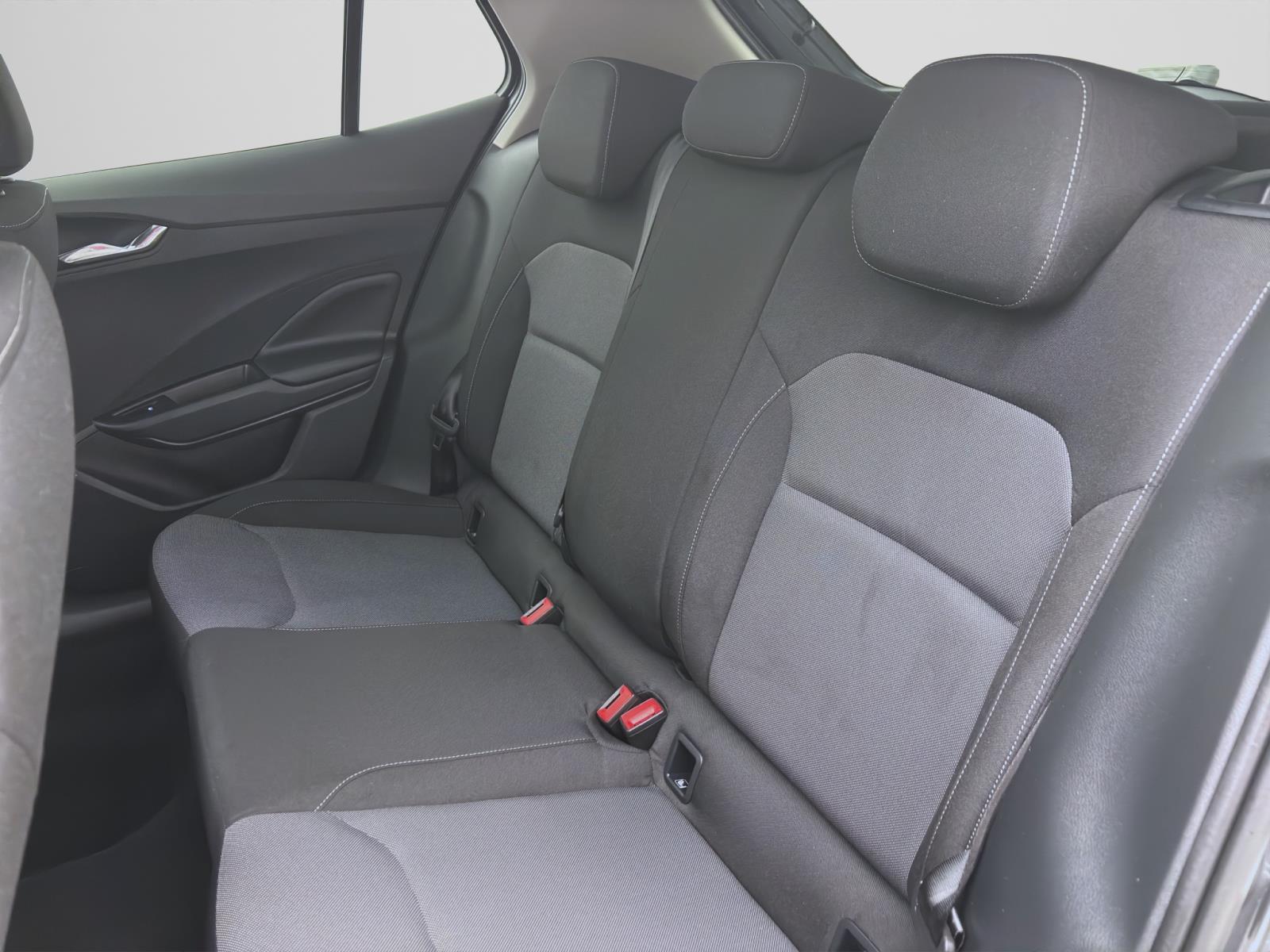 Skoda Fabia 1.0 TSI DSG SELECTION PANO NAVI SITZHZG ACC