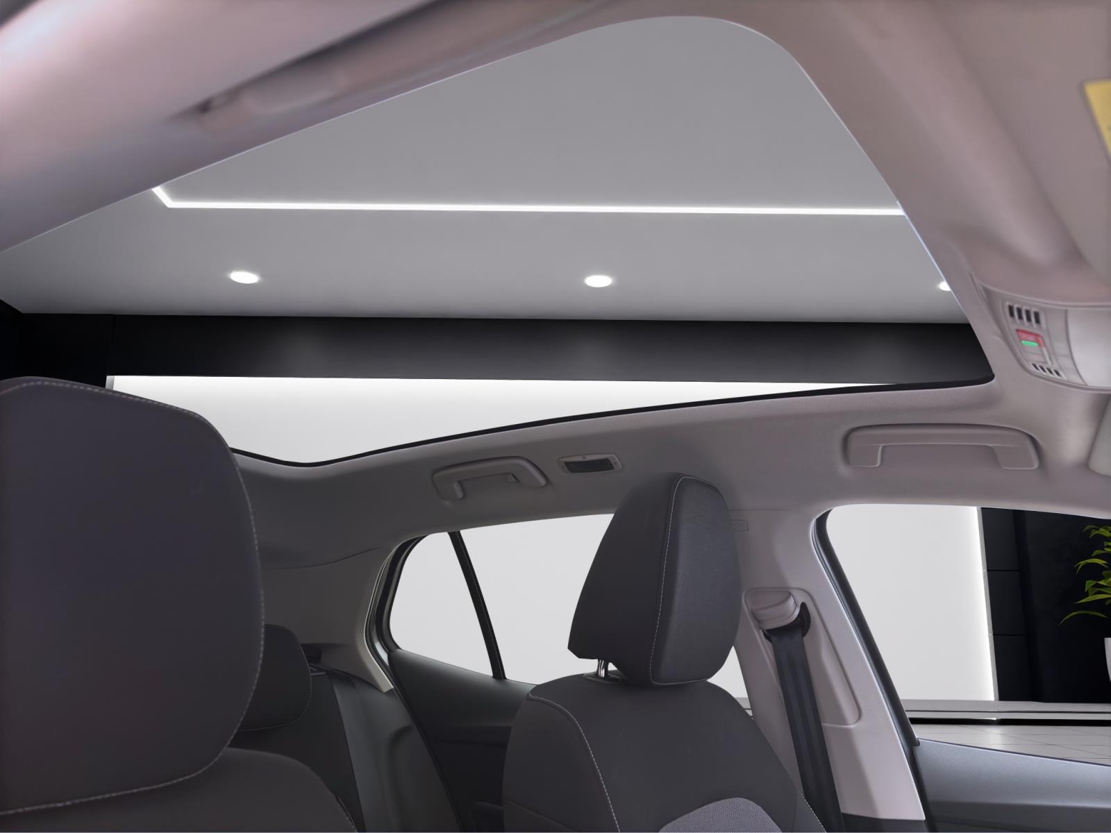 Skoda Fabia 1.0 TSI DSG SELECTION PANO NAVI LED SITZHZG