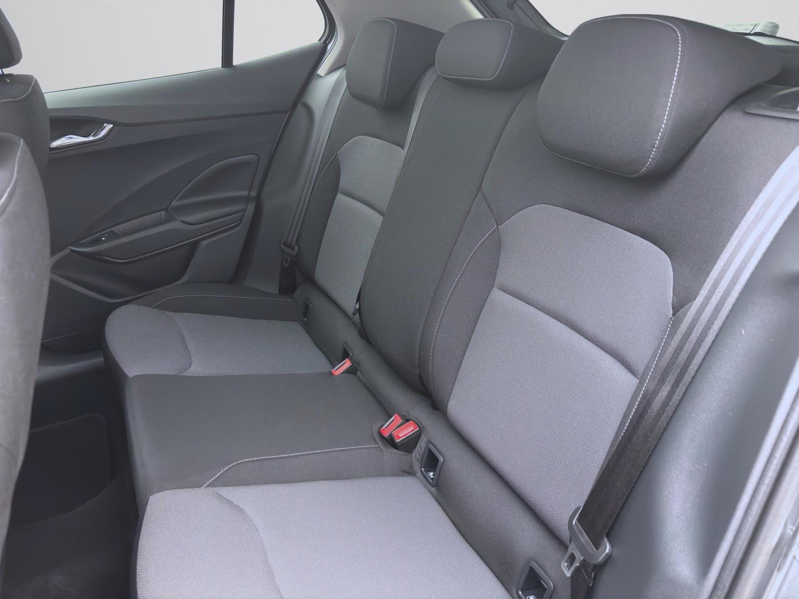 Skoda Fabia 1.0 TSI DSG SELECTION PANO NAVI SITZHZG ACC