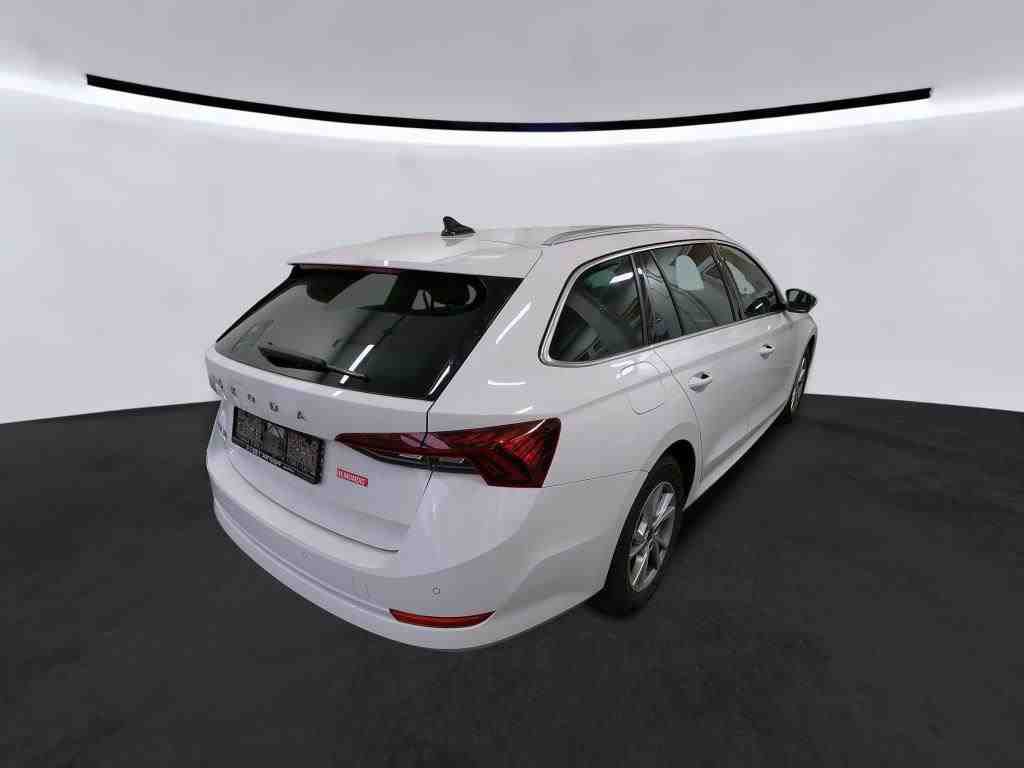 Skoda Octavia Combi 2.0 TDI STYLE NAVI AHK KLIMA PDC