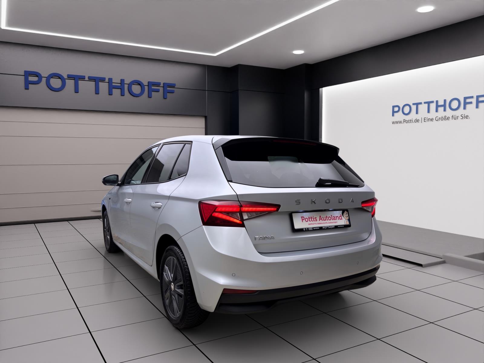 Skoda Fabia 1.0 TSI DSG SELECTION PANO NAVI SITZHZG ACC