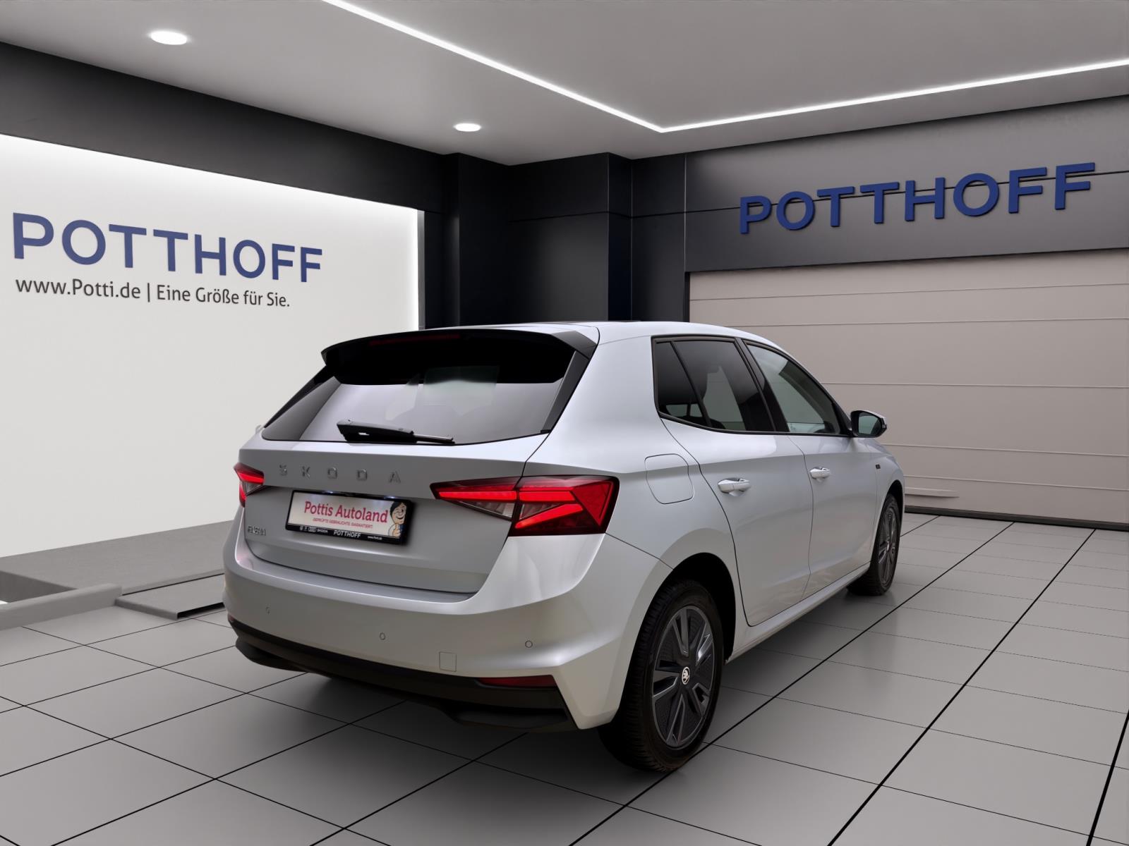 Skoda Fabia 1.0 TSI DSG SELECTION PANO NAVI SITZHZG ACC