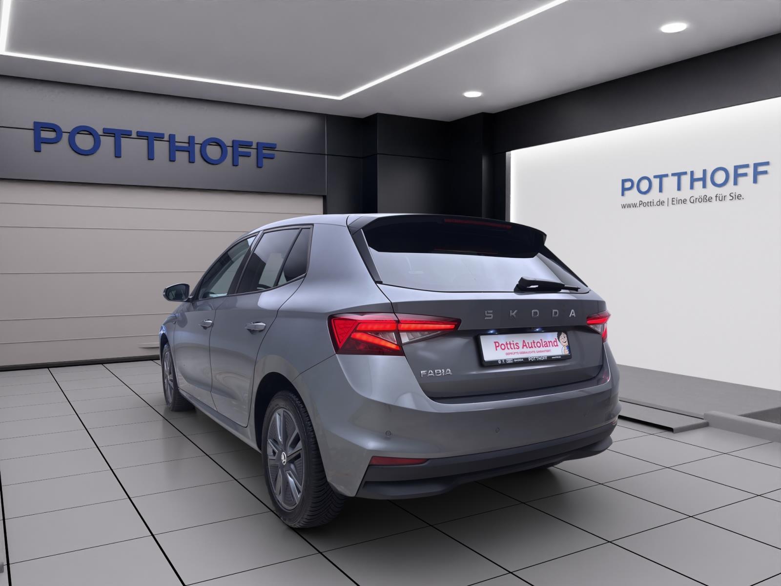 Skoda Fabia 1.0 TSI DSG SELECTION PANO NAVI SITZHZG ACC