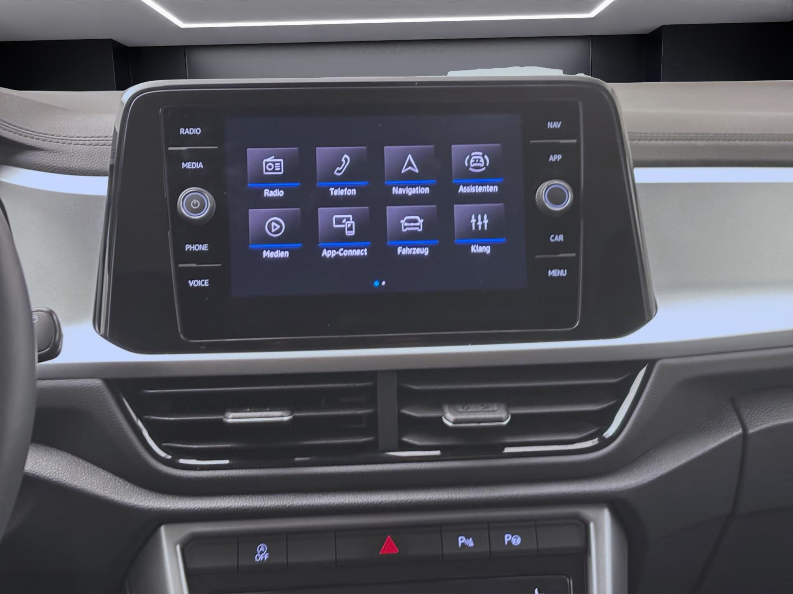 Volkswagen T-Roc 1.0 TSI LIFE NAVI KLIMA PDC SITZHZG