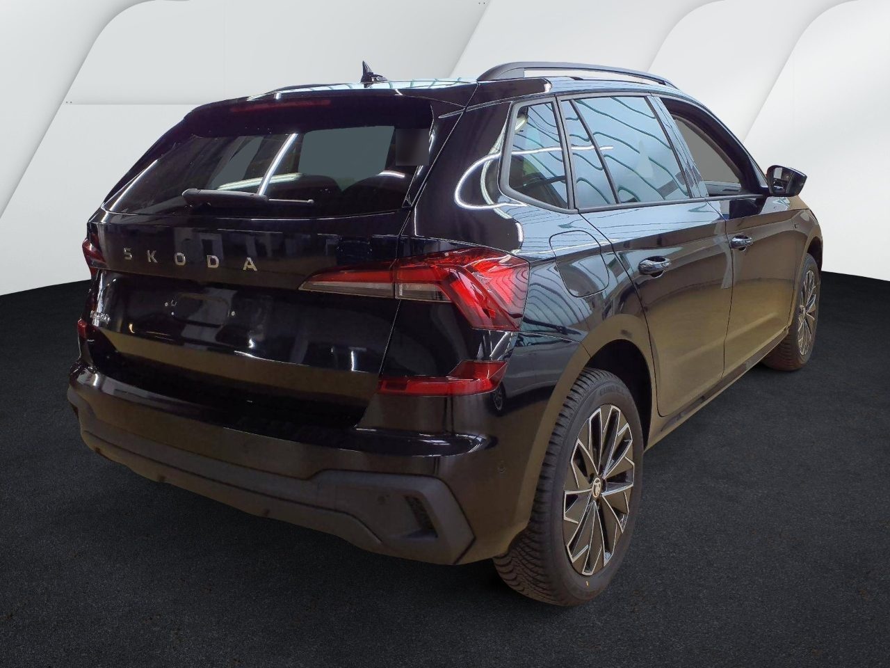 Skoda Kamiq 1.0 TSI DSG SELECTION KAMERA LED SITZHZG