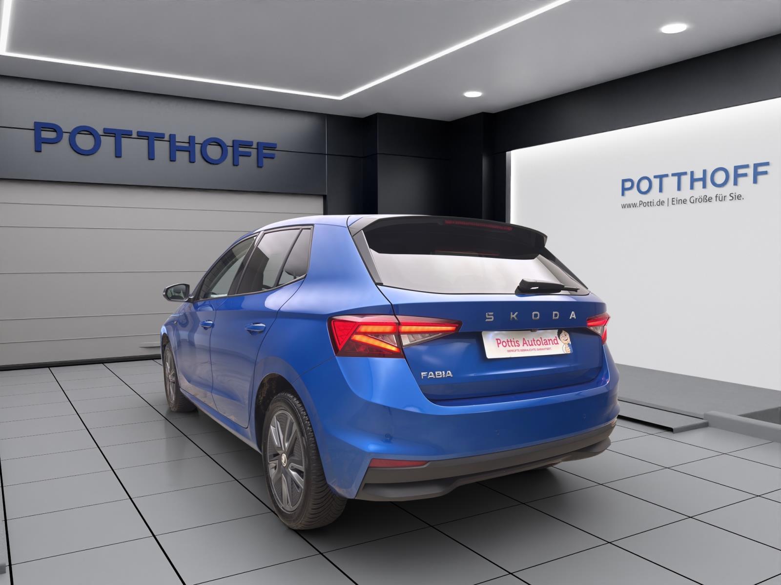 Skoda Fabia 1.0 TSI DSG SELECTION PANO NAVI SITZHZG ACC