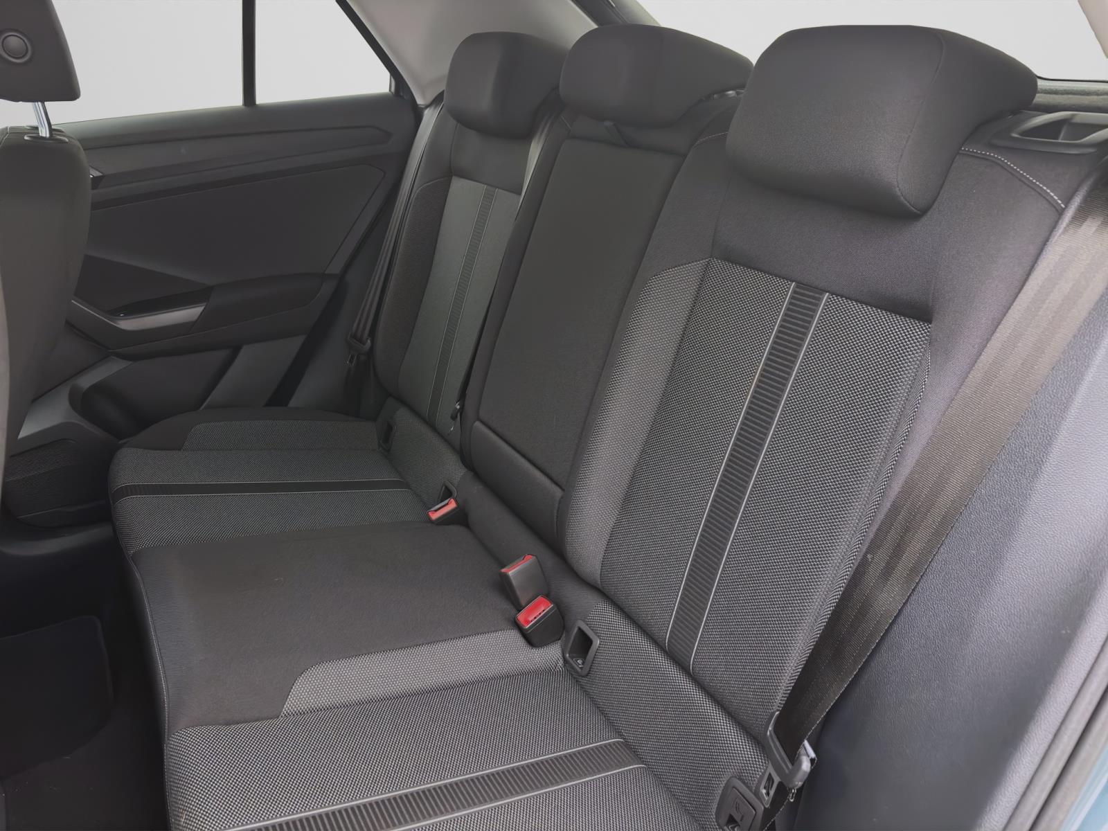 Volkswagen T-Roc 1.0 TSI LIFE NAVI KLIMA PDC SITZHZG