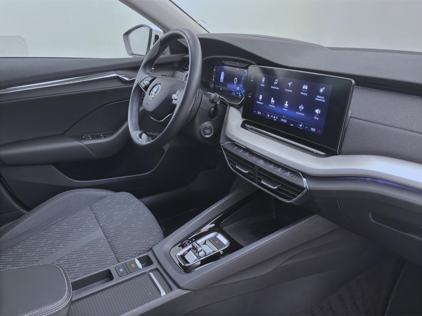 Skoda Octavia Combi 2.0 TDI DSG STYLE NAVI PDC SITZHZG KLIMA