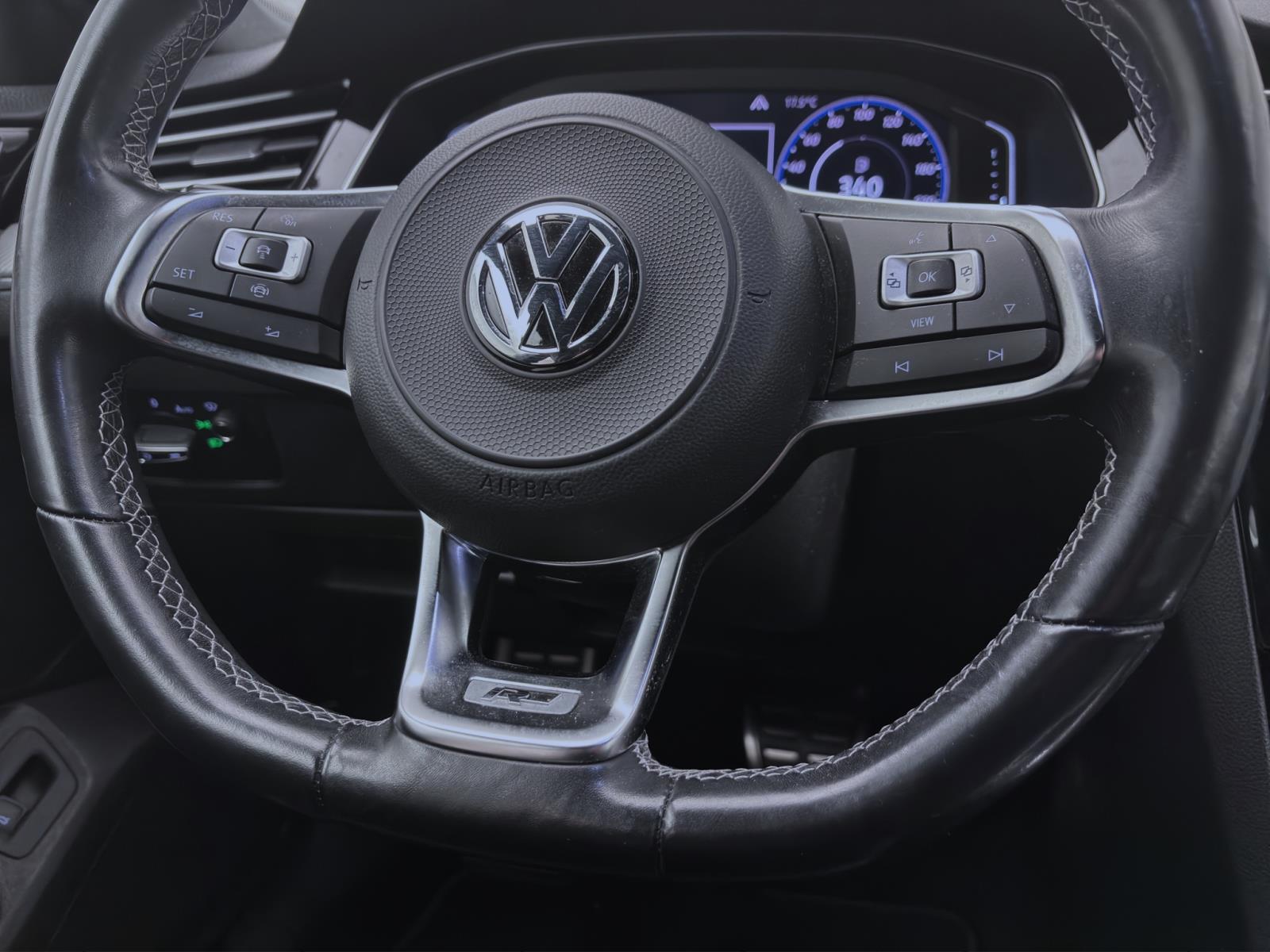 Volkswagen Arteon 2.0 TDI DSG 4M R-LINE STDHZG LEDER LM19 AHK