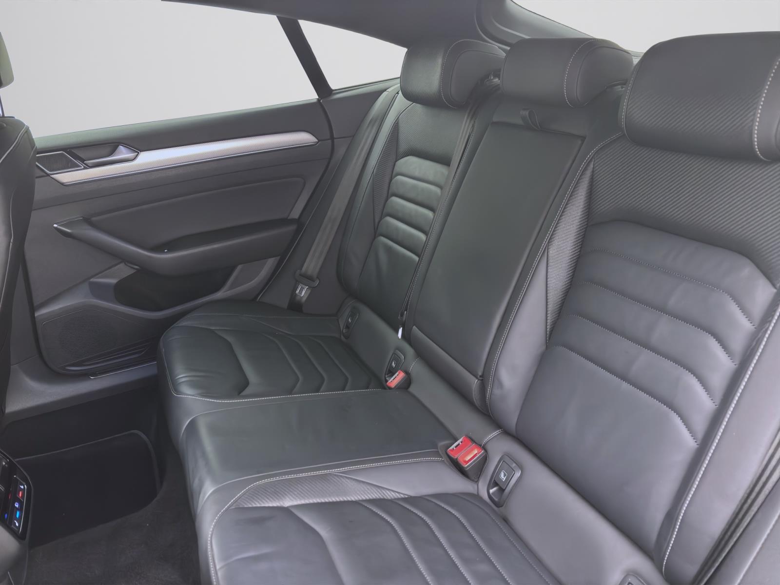 Volkswagen Arteon 2.0 TDI DSG 4M R-LINE STDHZG LEDER LM19 AHK