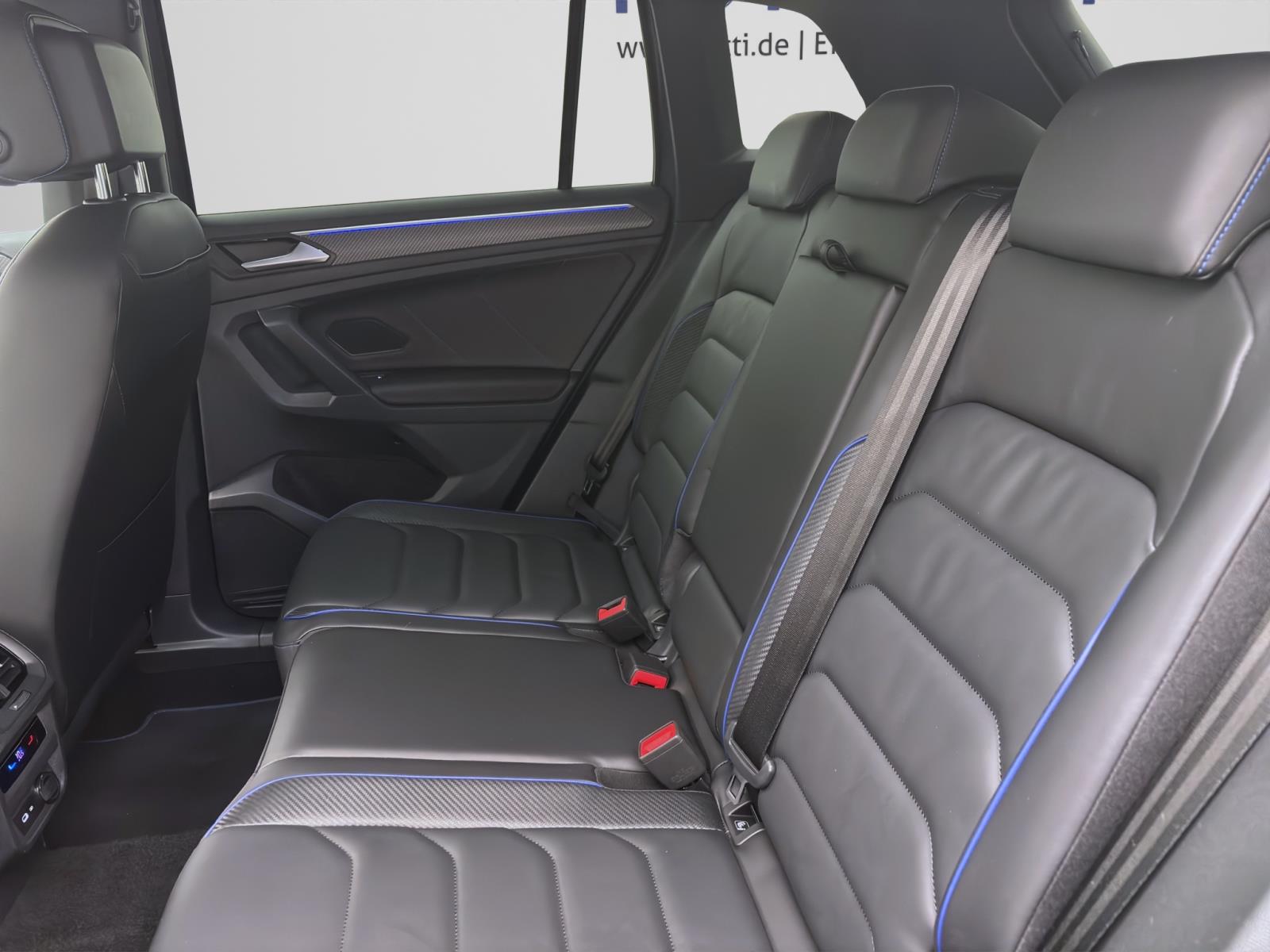 Volkswagen Tiguan R NAVI IQ.LIGHT AHK PDC