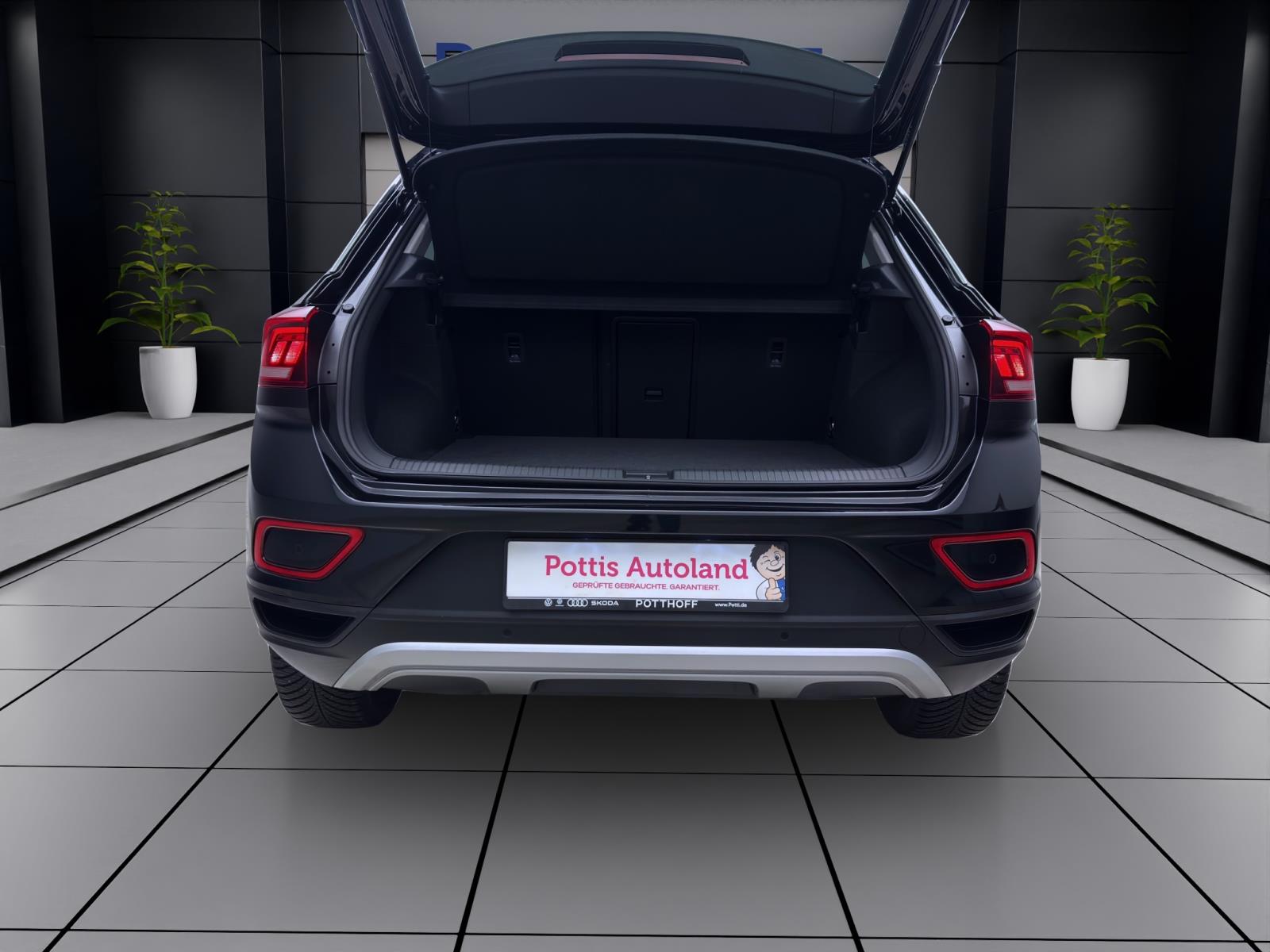 Volkswagen T-Roc 1.5 TSI DSG MOVE NAVI KAMERA KLIMA PDC