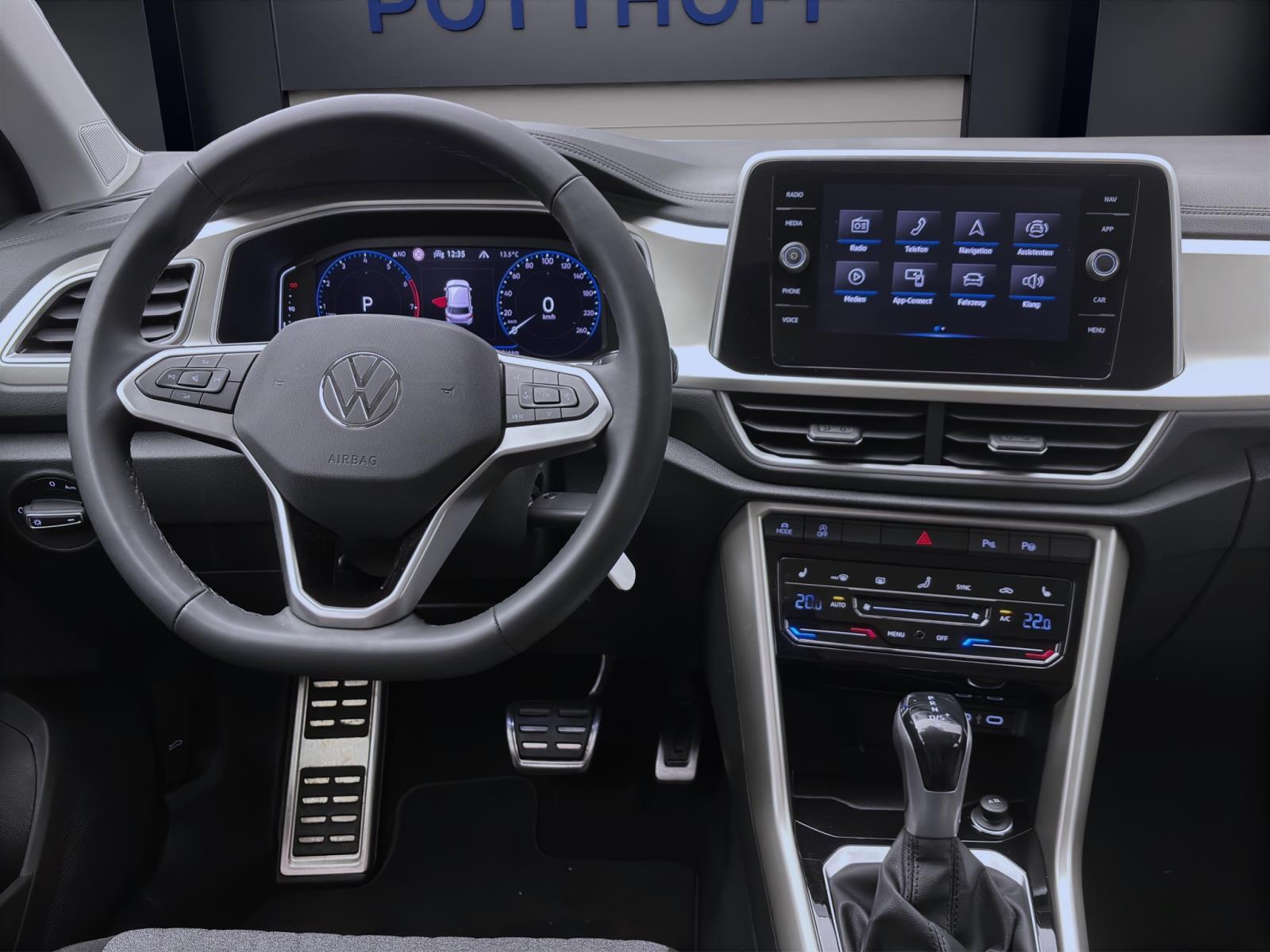 Volkswagen T-Roc 1.5 TSI DSG MOVE NAVI KAMERA KLIMA PDC