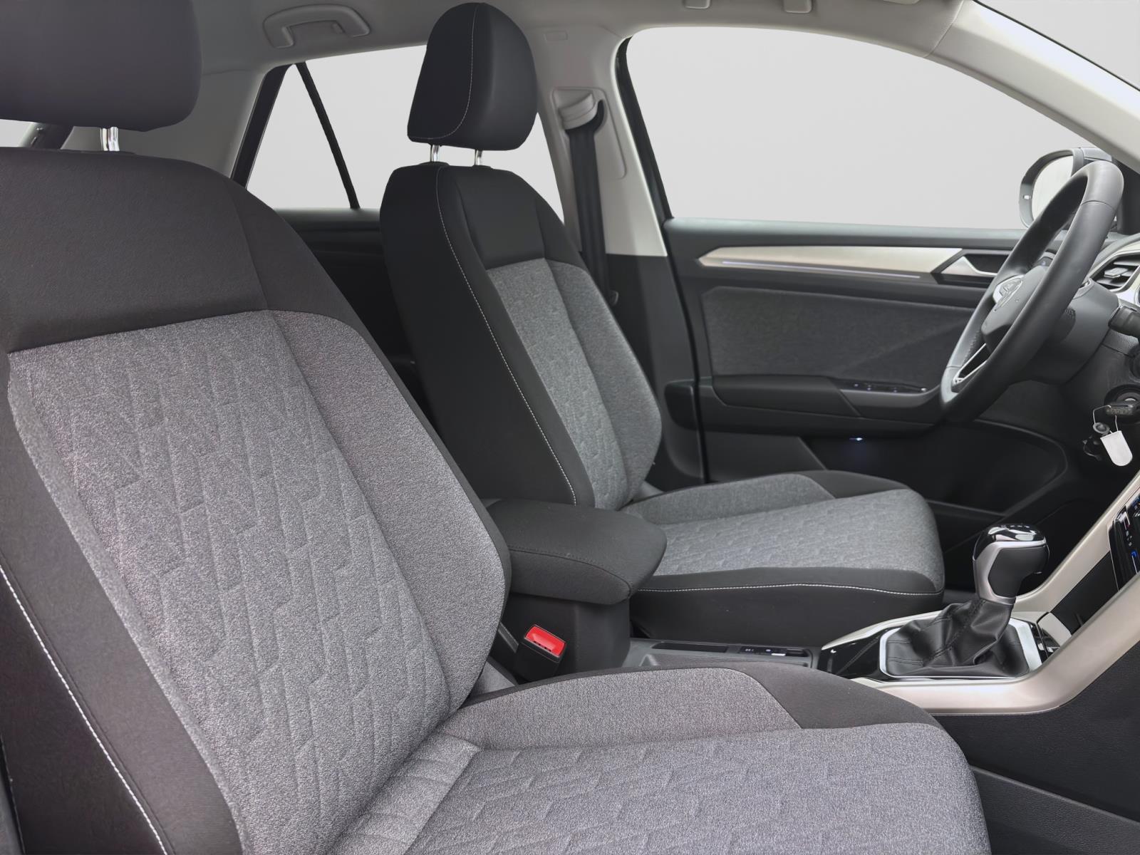 Volkswagen T-Roc 1.5 TSI DSG MOVE NAVI KAMERA KLIMA PDC