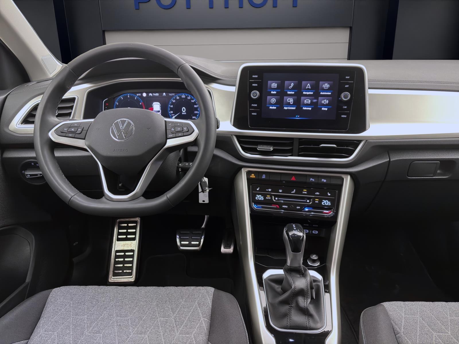 Bild 11: Volkswagen T-Roc 1.5 TSI DSG MOVE NAVI KLIMA PDC SITZHZG