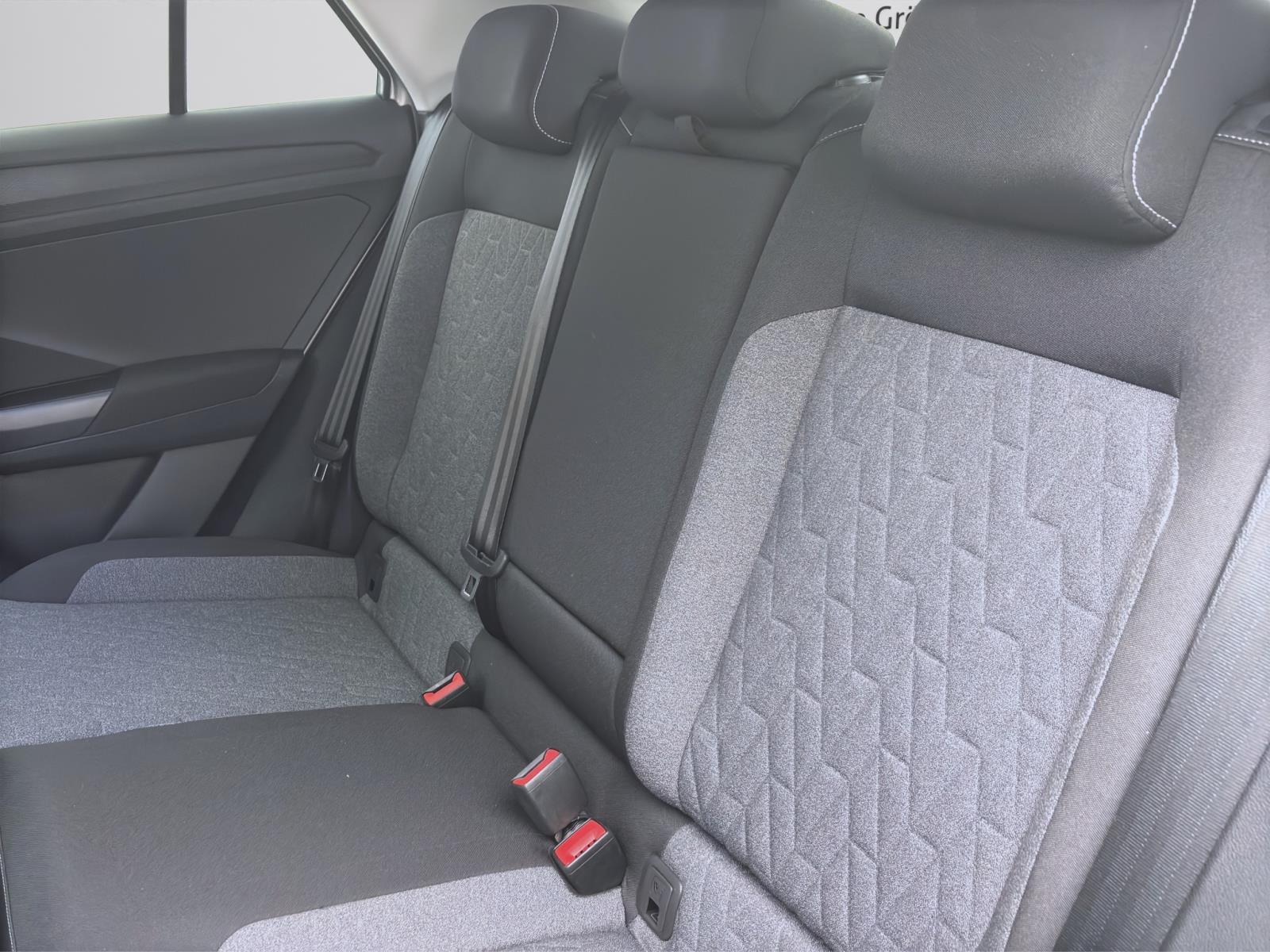 Bild 13: Volkswagen T-Roc 1.5 TSI DSG MOVE NAVI KLIMA PDC SITZHZG