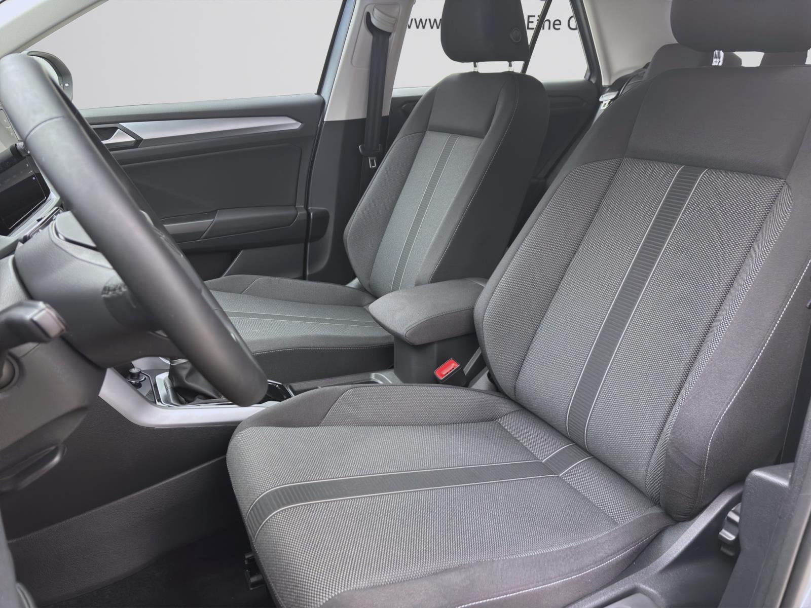 Volkswagen T-Roc 1.5 TSI DSG LIFE NAVI KAMERA ACC PDC
