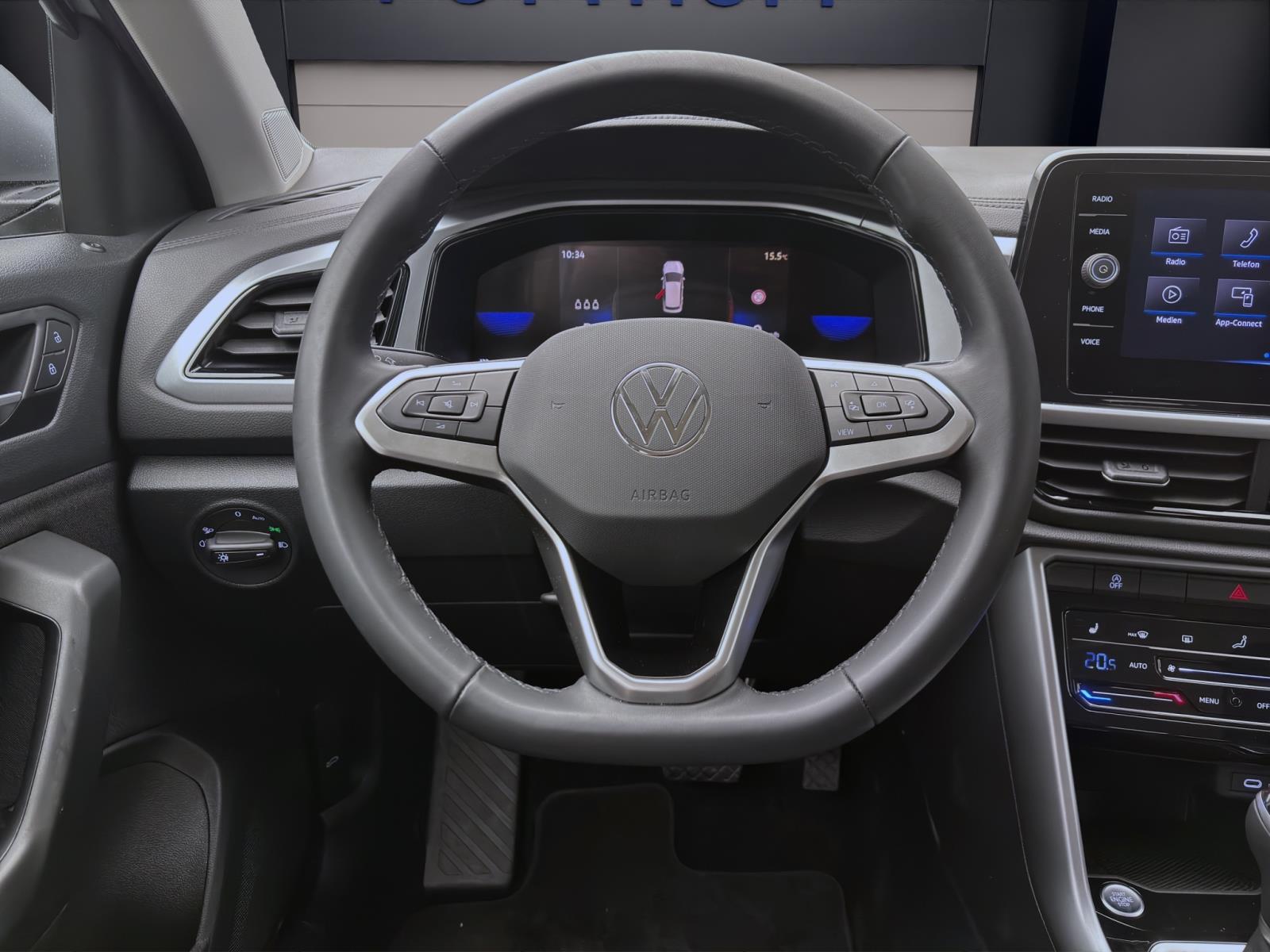 Volkswagen T-Roc 1.5 TSI DSG LIFE NAVI KAMERA ACC PDC