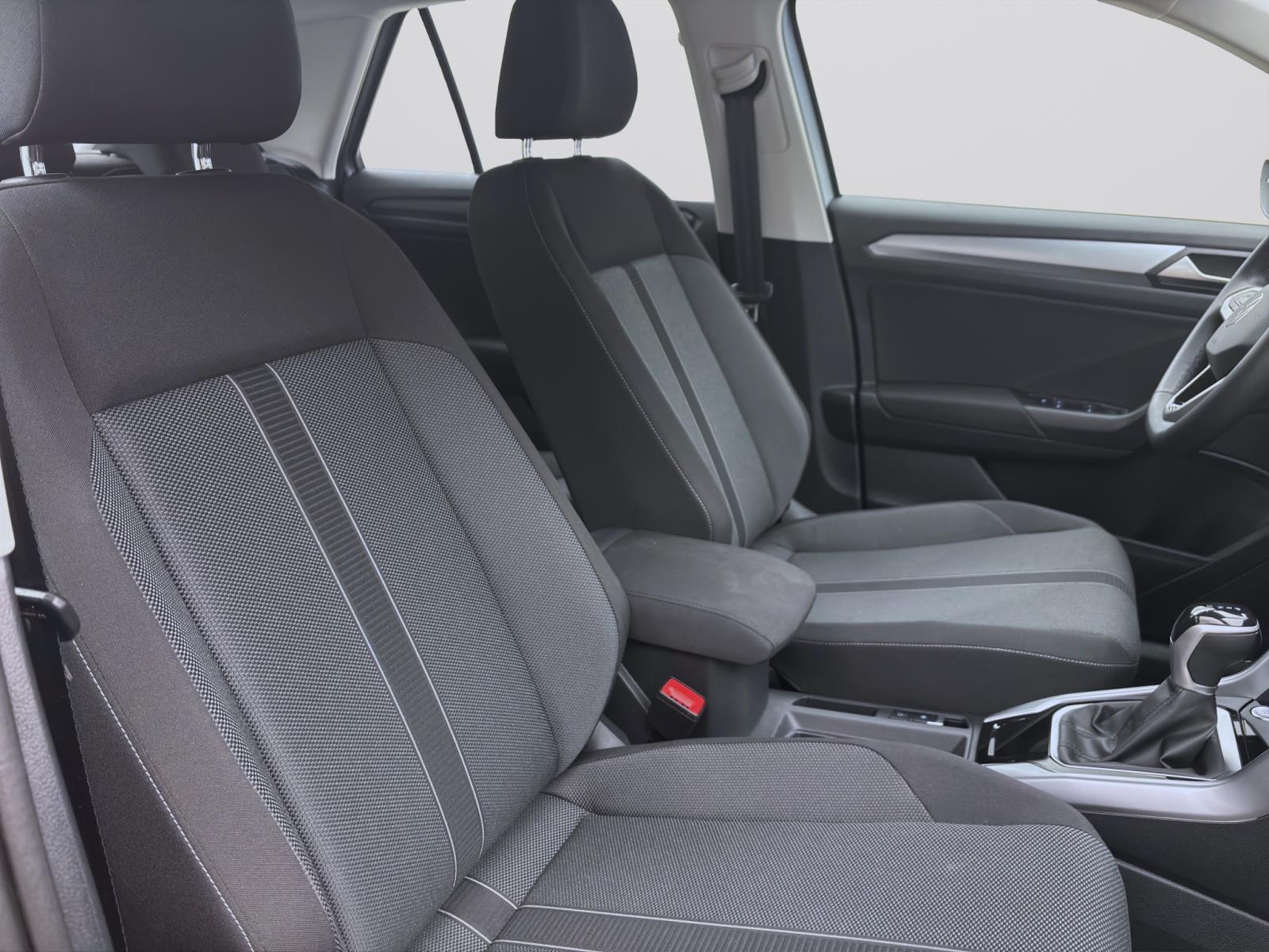 Volkswagen T-Roc 1.5 TSI DSG LIFE NAVI KAMERA ACC PDC