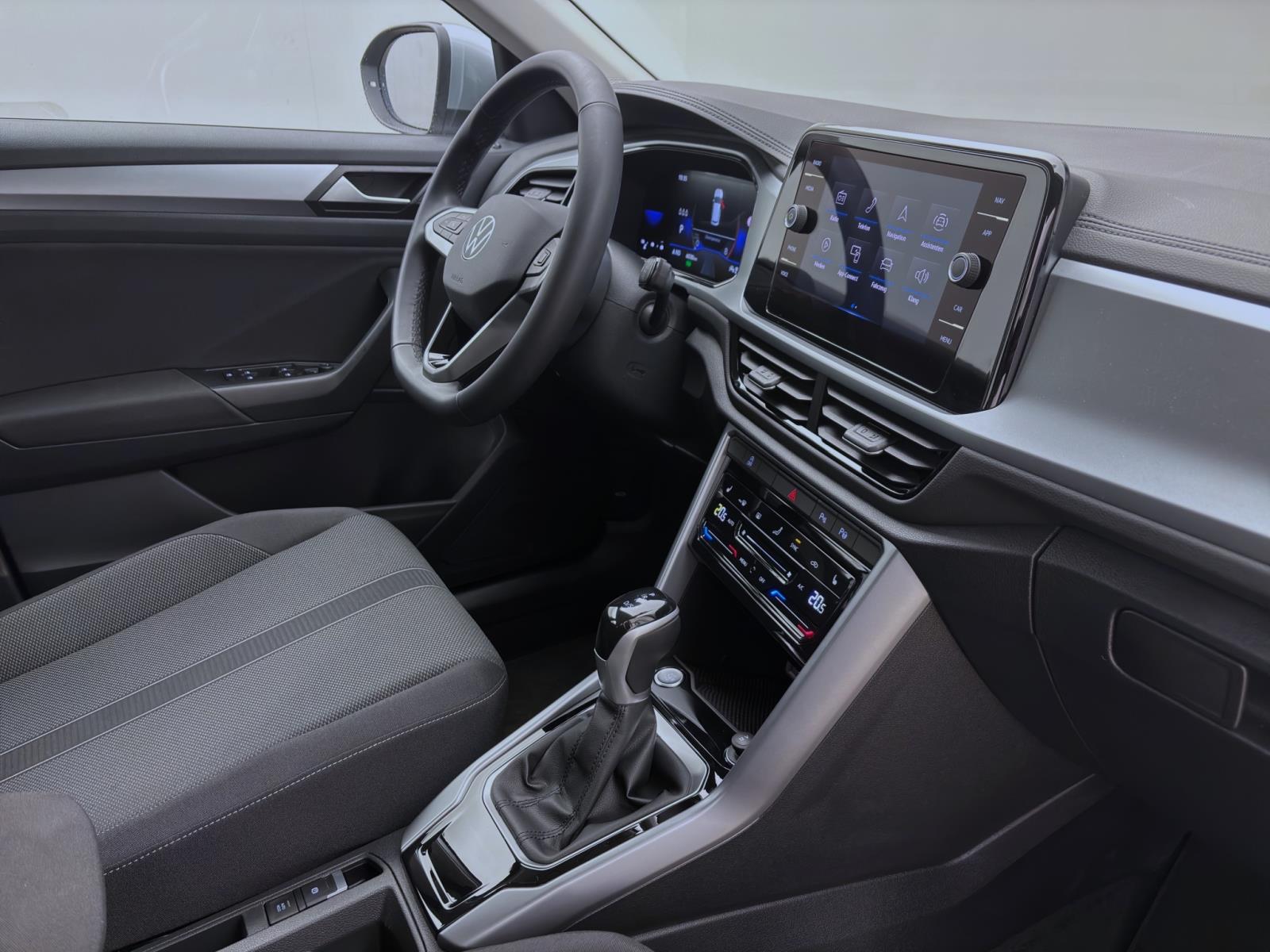 Volkswagen T-Roc 1.5 TSI DSG LIFE NAVI KAMERA ACC PDC