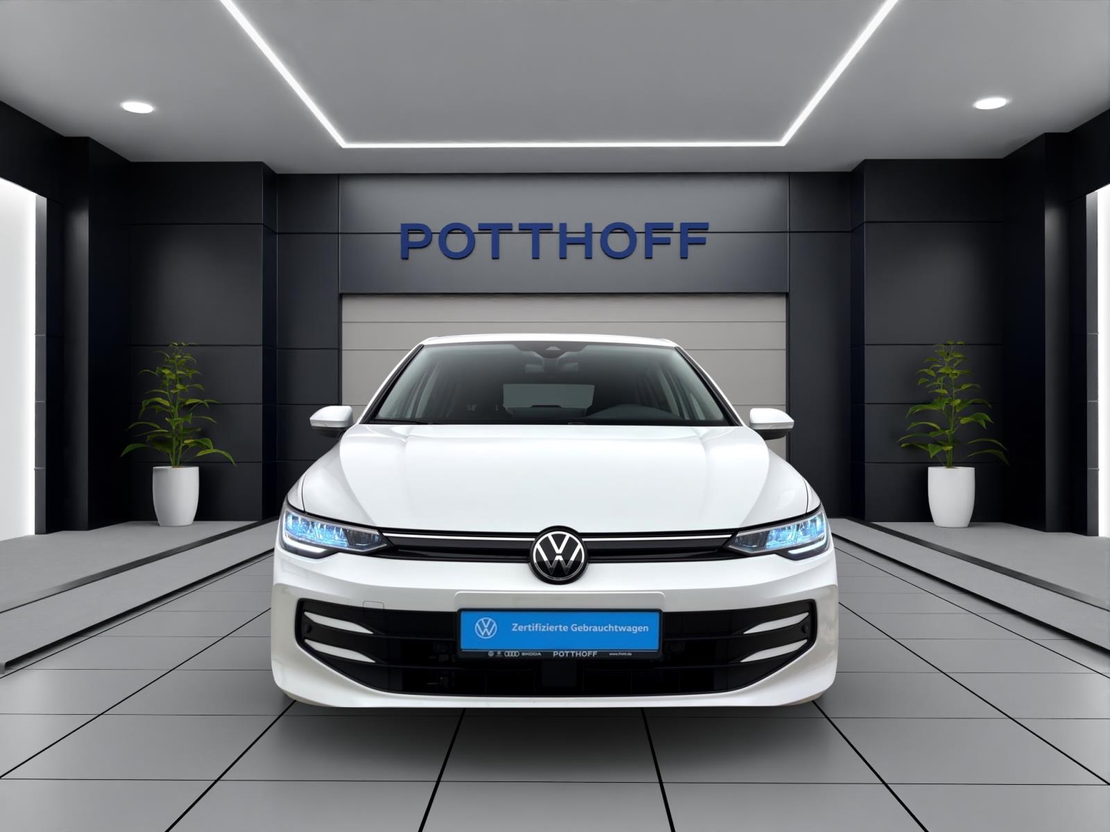 Volkswagen Golf 1.5 TSI LIFE KLIMA SITZHZG PDC LED