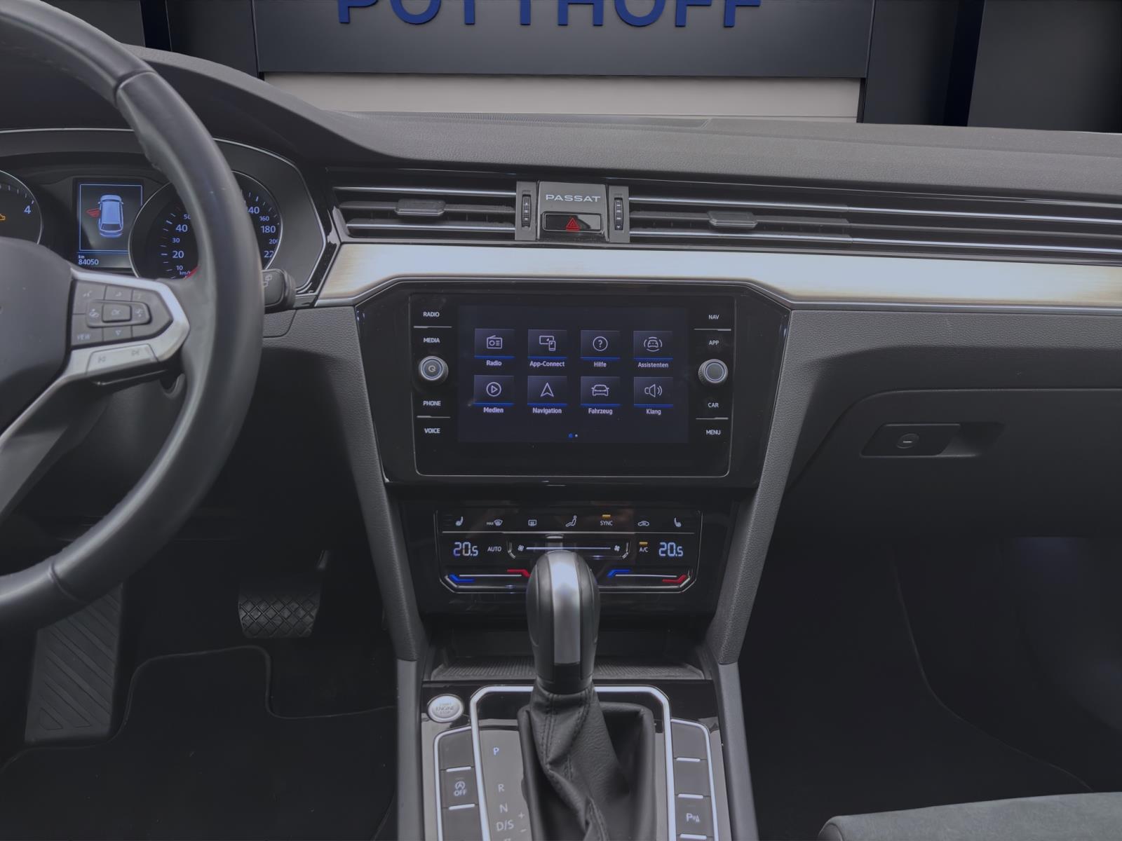 Volkswagen Passat Variant 2.0 TDI DSG ELEGANCE STDHZG NAVI KAMERA KLIMA