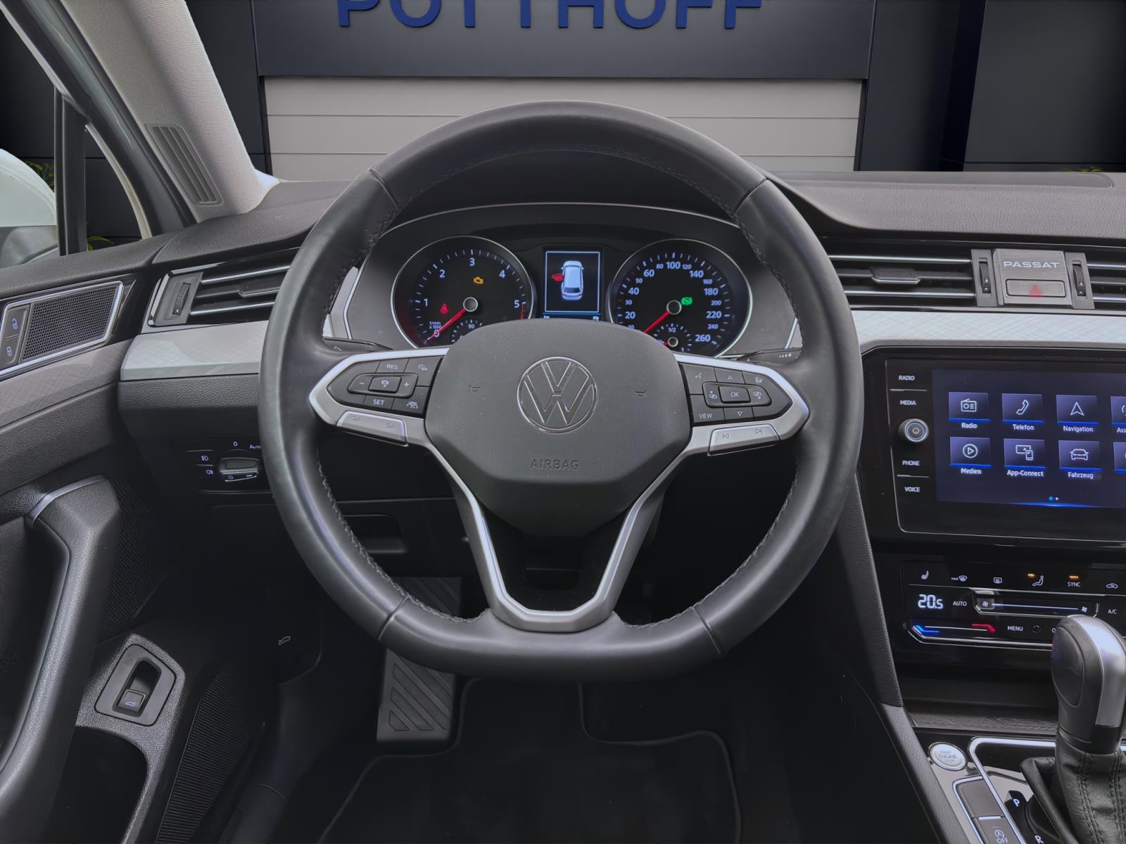Volkswagen Passat Variant 2.0 TDI DSG BUSINESS NAVI KAMERA PDC