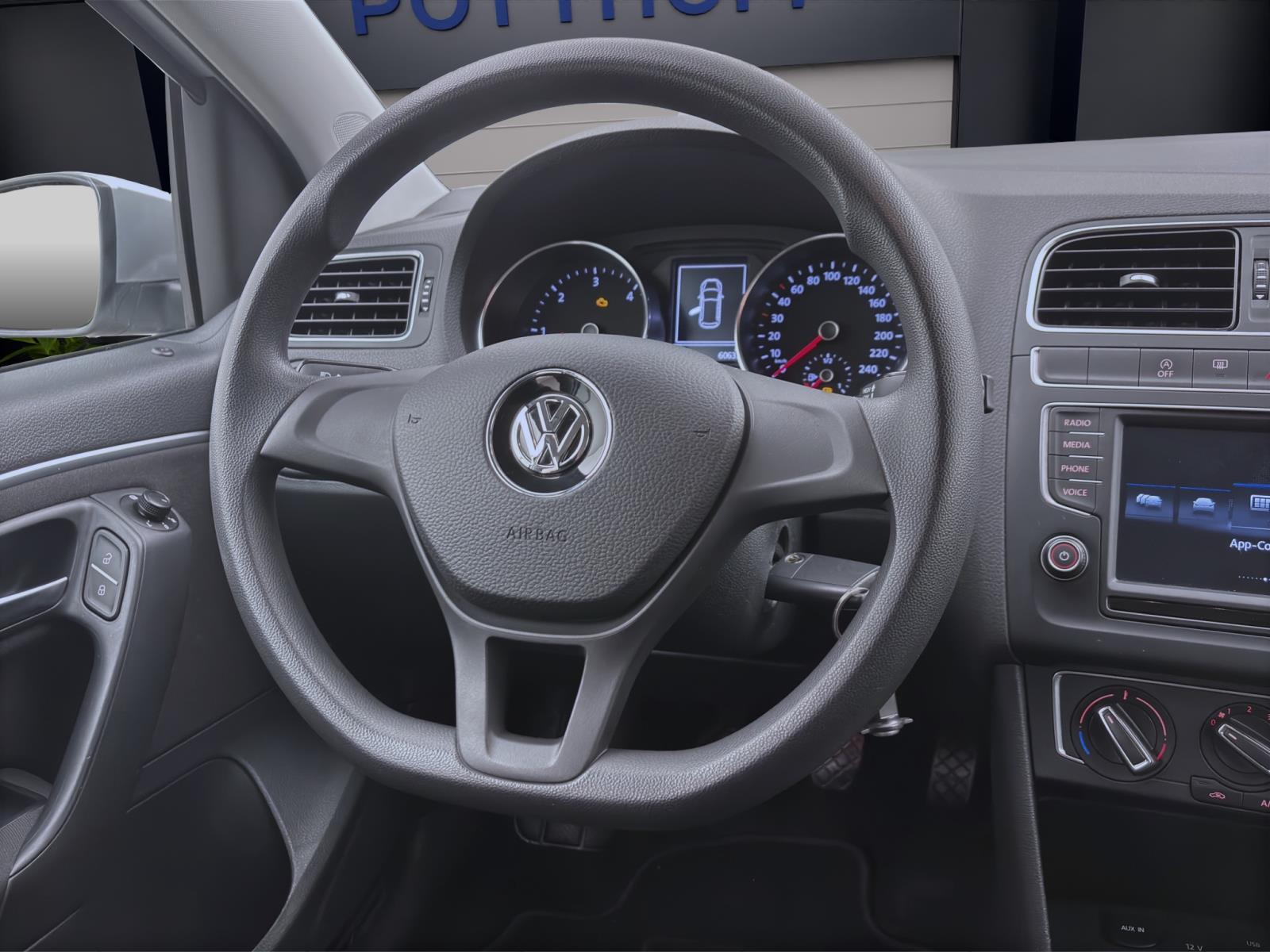 Volkswagen Polo 1.4 TDI COMFORTLINE NAVI PDC KLIMA